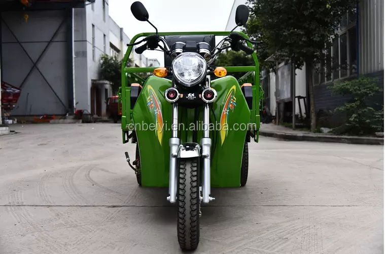 China Chongqing best selling light load three wheel Cargo Motorcycle tricycle trike bike In Chile