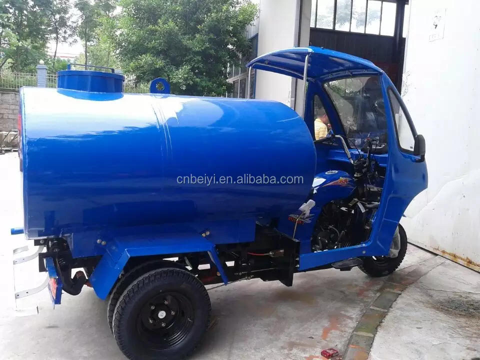China Double Wheel Diesel Tank Tricycle In Bolivia