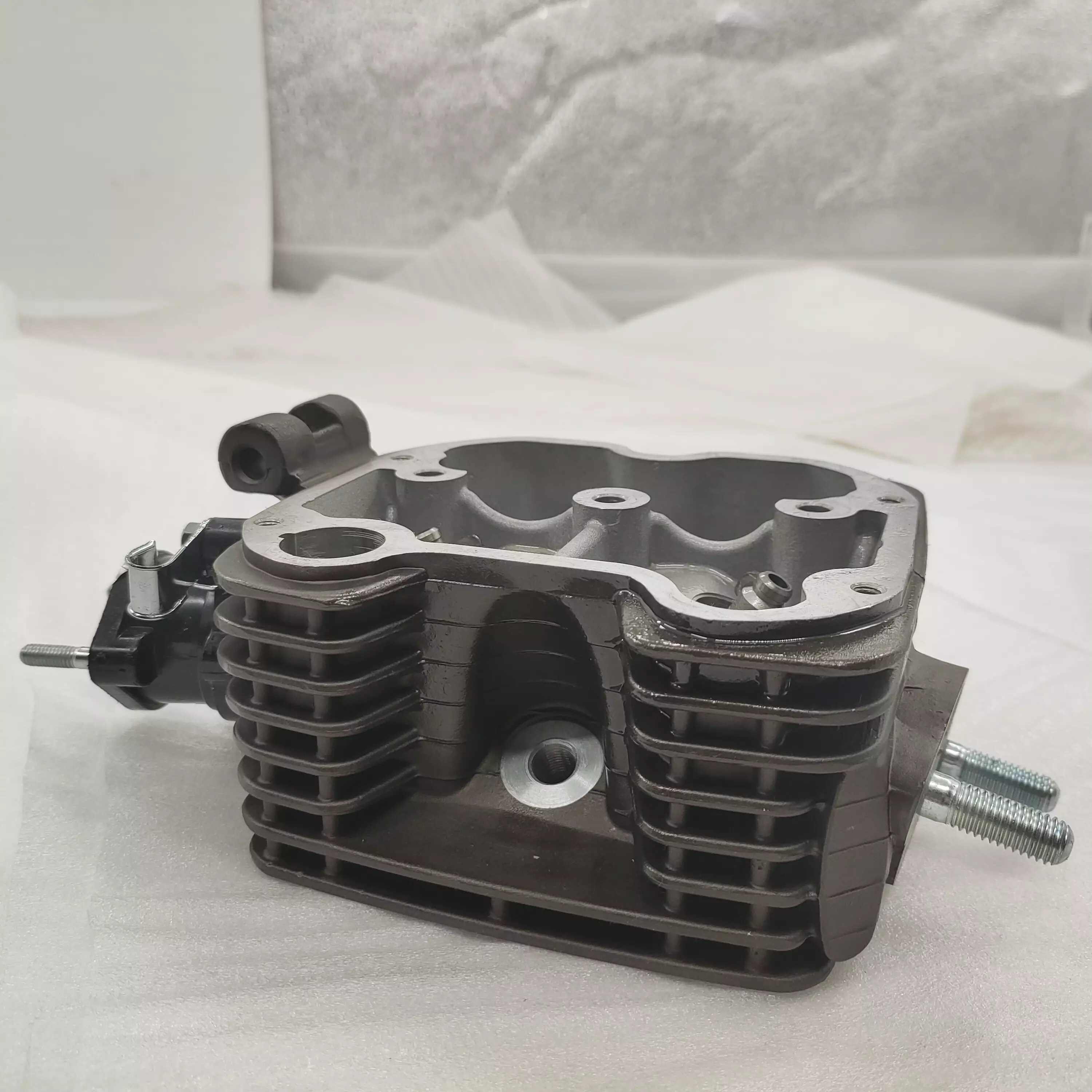China factory new original motorcycle LIFAN parts tricycle 250cc water-cooled engine cylinder head high warranty product