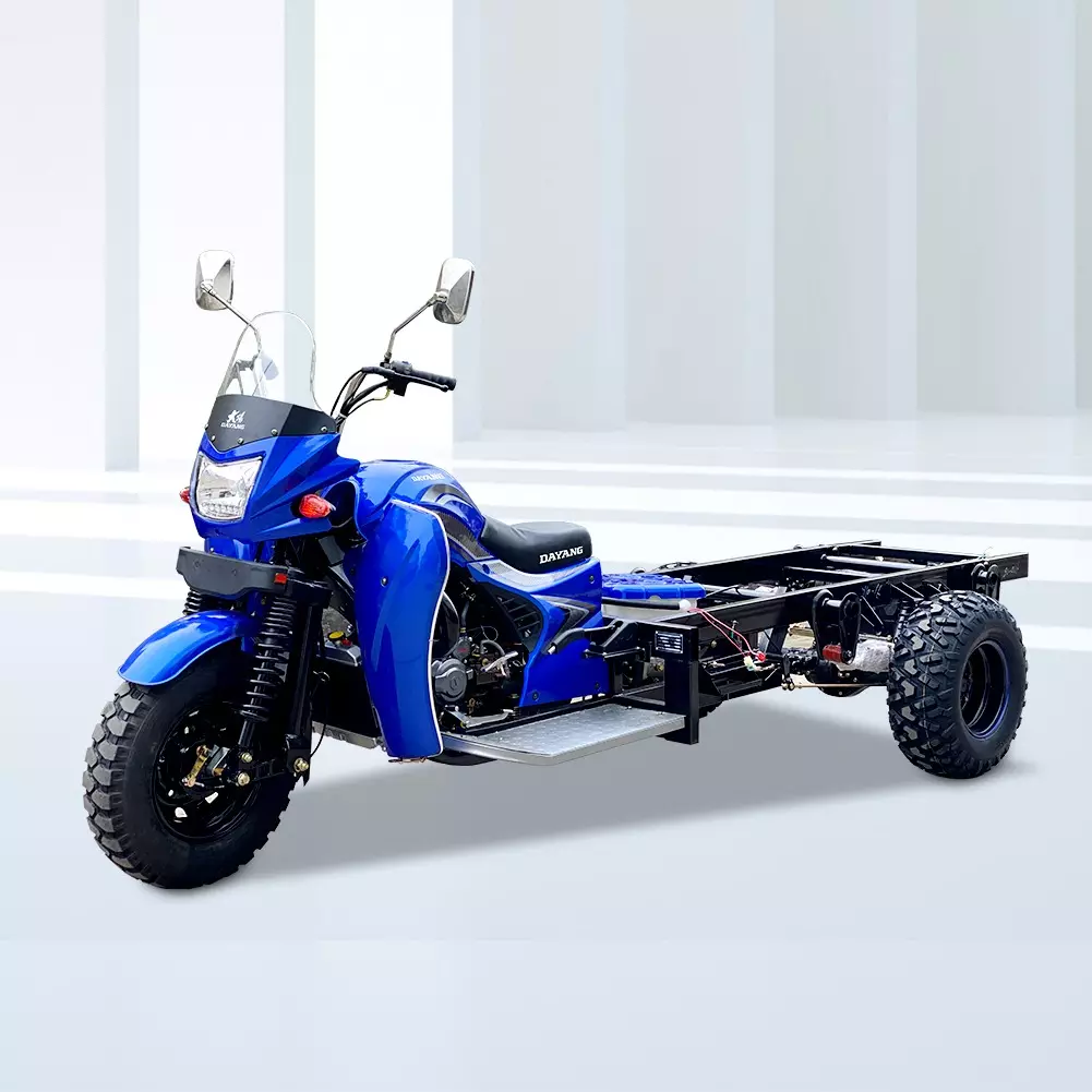 Factory cheap price 70km/h rase 300cc water cooled  Petrol Three Wheels cargo Tricycle customized body frame