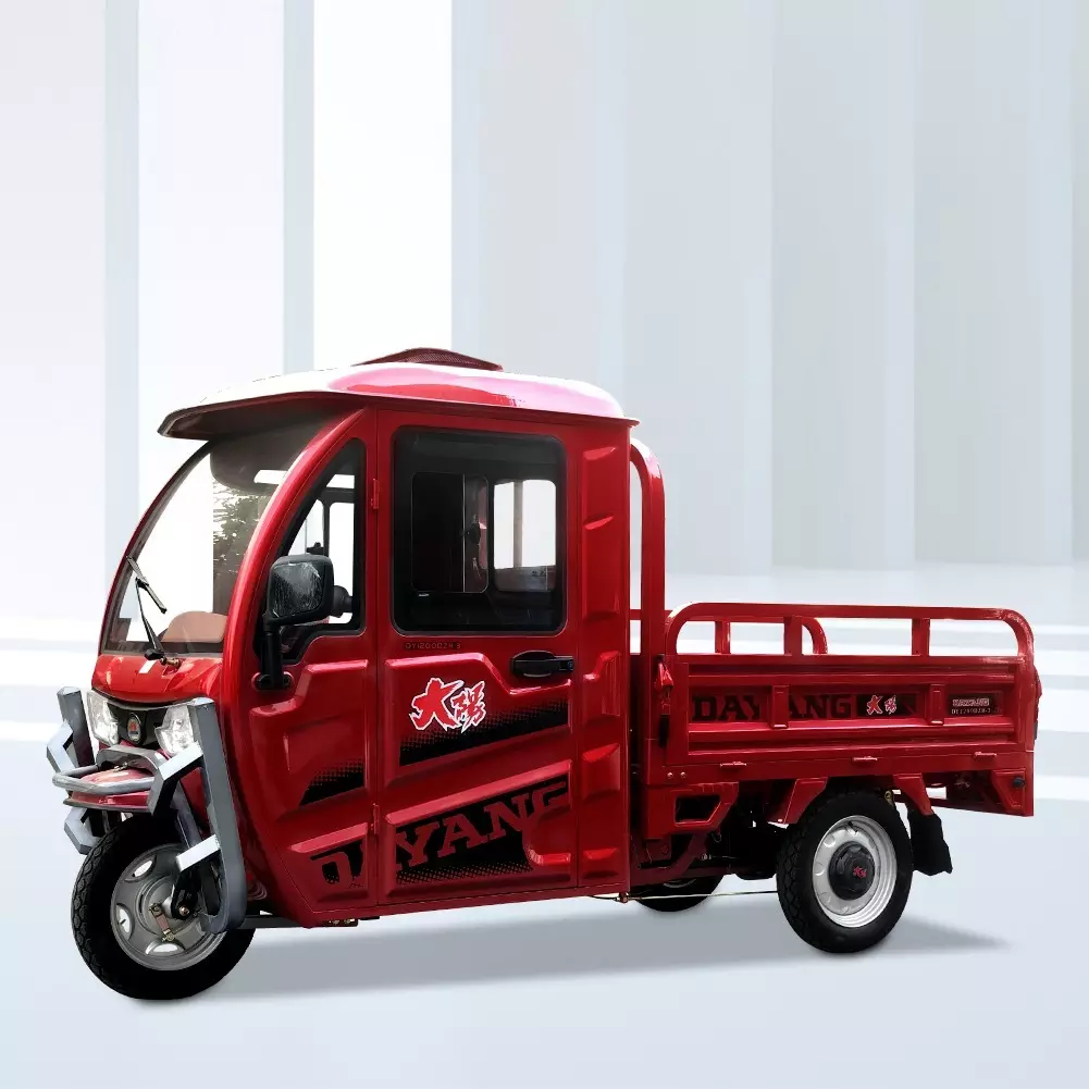 DAYANG BEIYI Electric Cargo Tricycle Enclosed Mini Scooter for Adult 1500w 72V 45A Max Red Closed Body for Global Market 3.75-12
