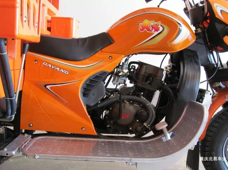china chongqing best selling painting 3 wheel motorcycles gas tank