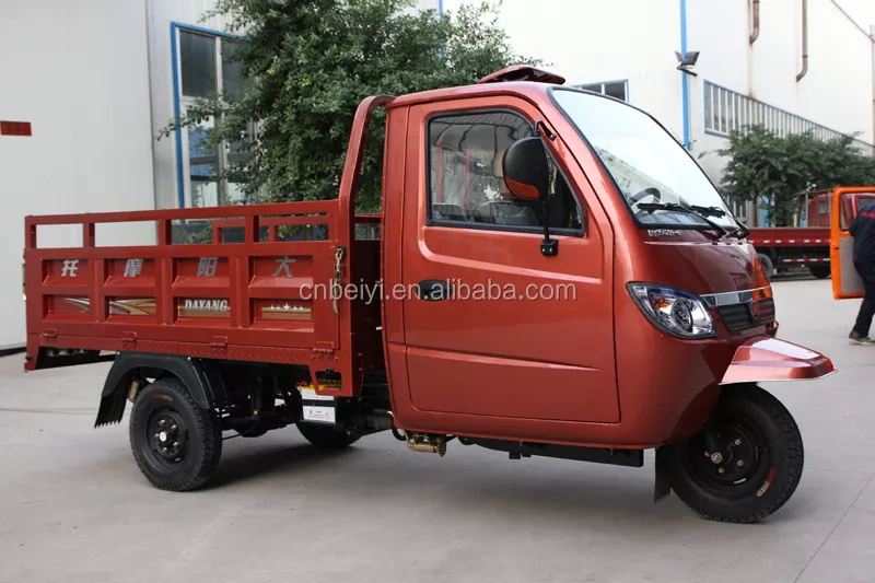 China BeiYi DaYang Brand Cheap Enclosed cabin cargo 3 wheel motorcycle tricycle