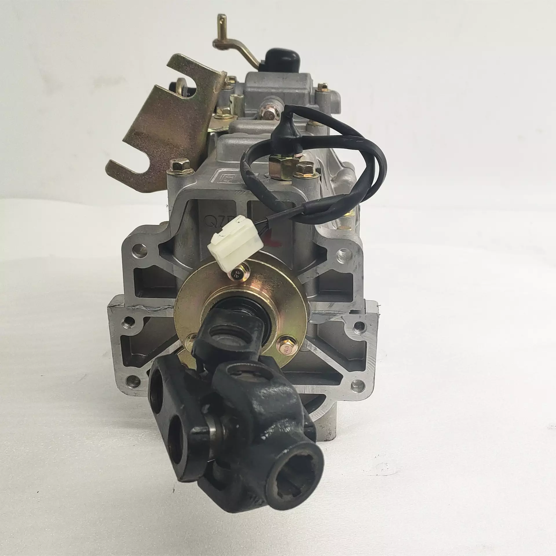 China factory custom made OEM 4 speed manual gear box transmission for 3 wheels motorized motorcycles tricycle