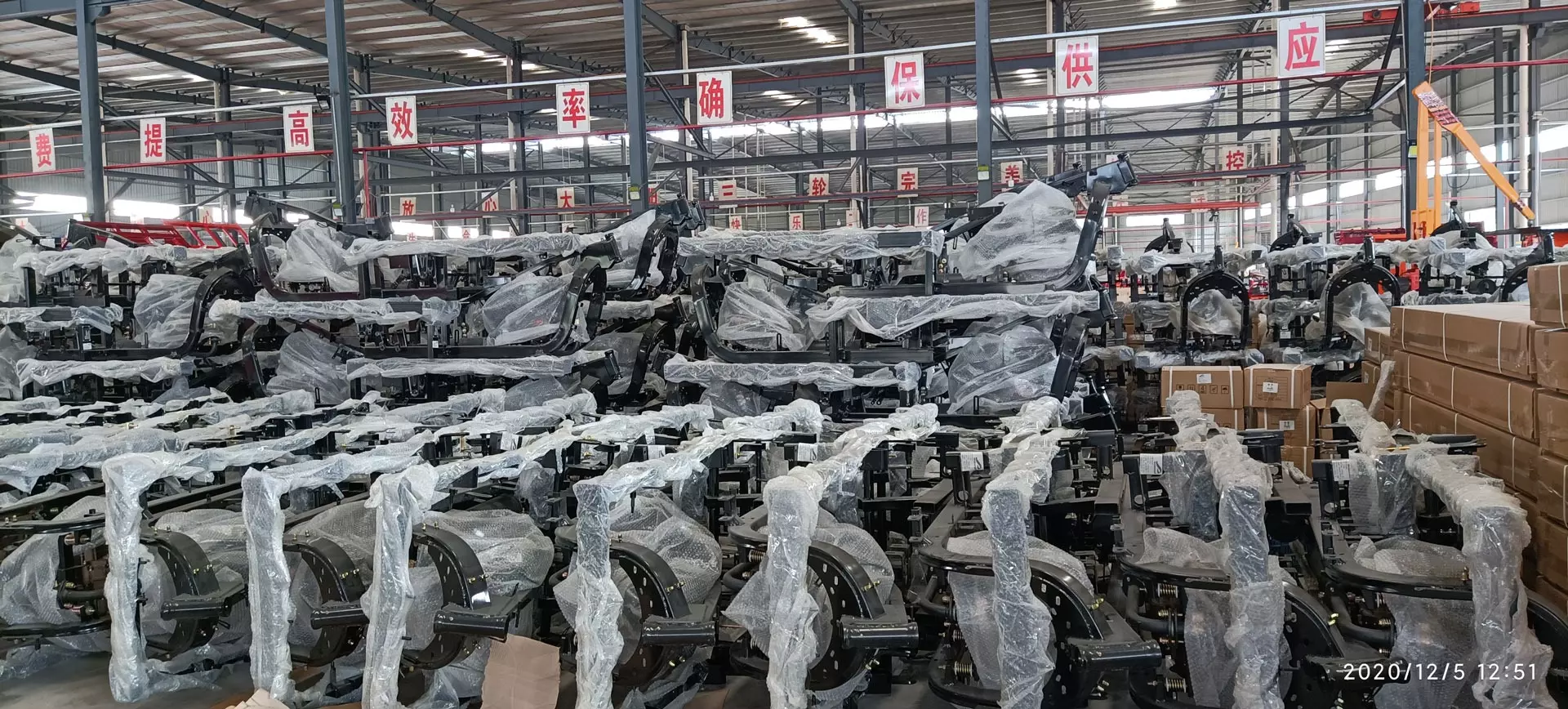 Factory direct supply chinese trimoto open motor water cooled tricycle for cargo motorized tricycles van