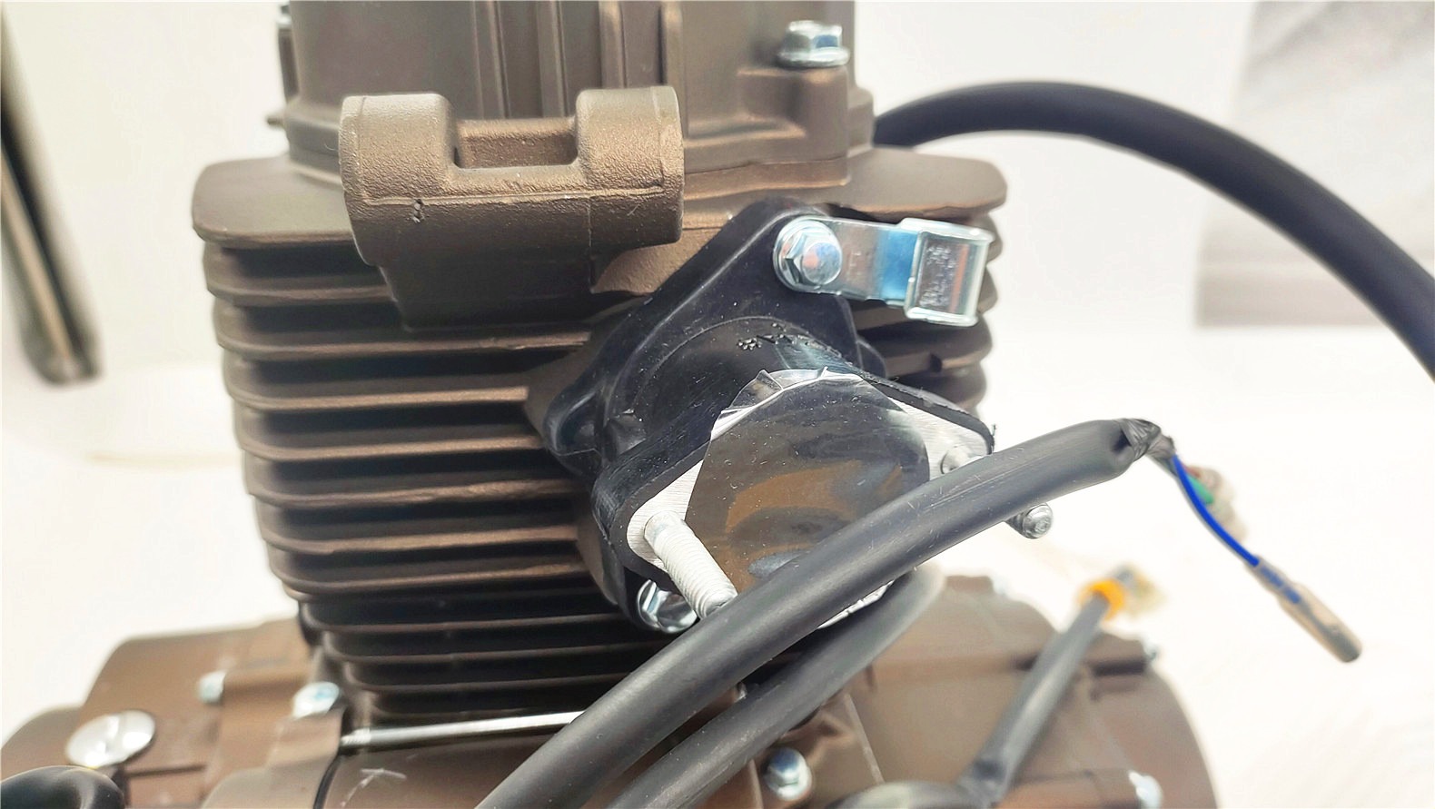 FDJ-8  CG150风冷自动双离合-重庆三轮摩托车配件BY