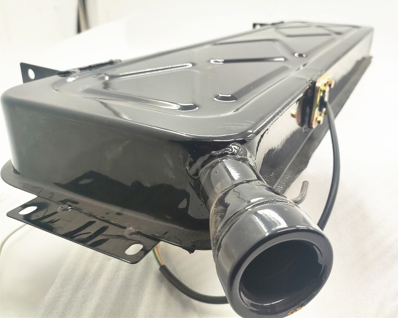 星光车油箱-重庆三轮摩托车配件BY