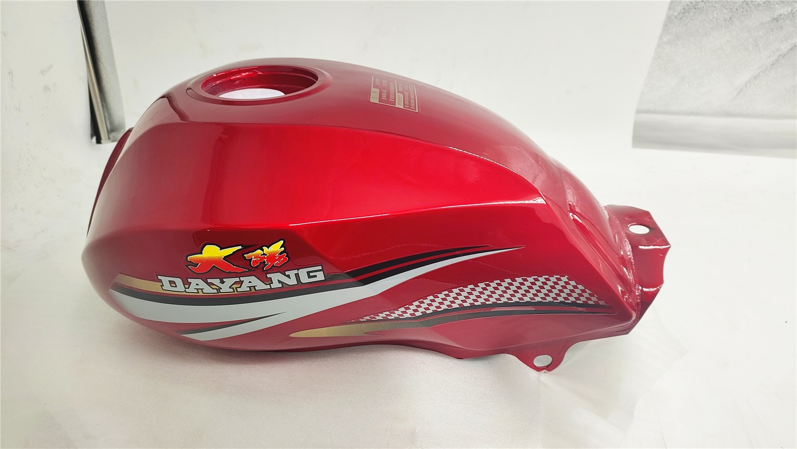 奔腾油箱-重庆三轮摩托车配件BY