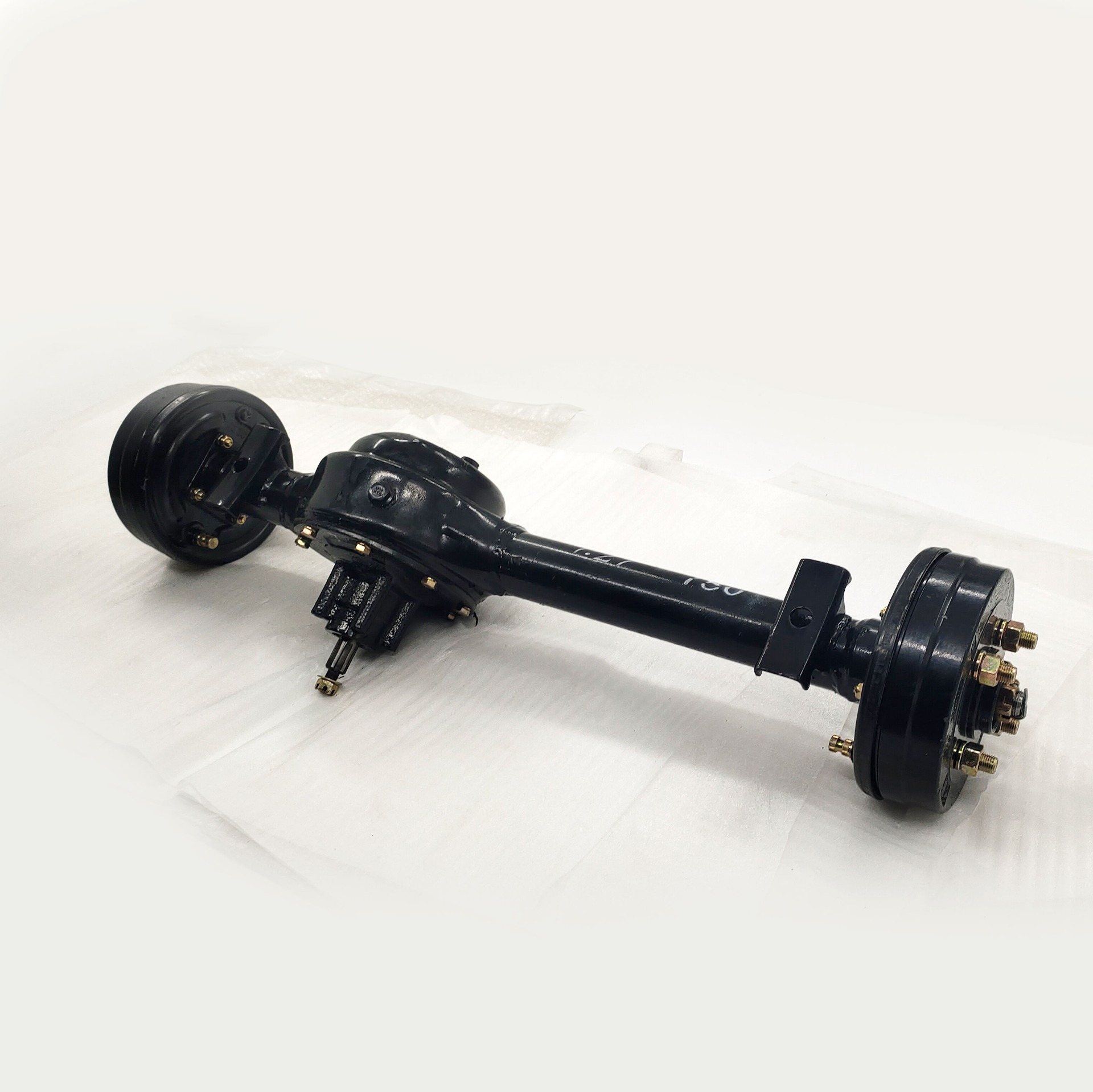 HQ-13  155锥度180机刹后桥-重庆三轮摩托车配件DY