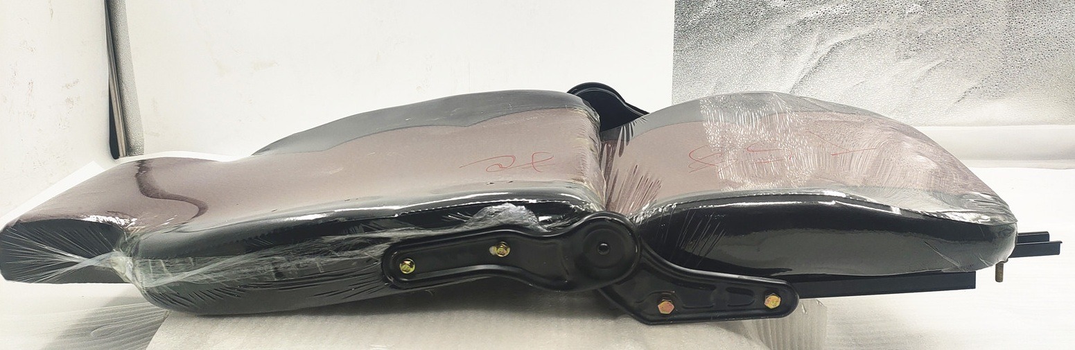 T5手把坐垫-重庆三轮摩托车配件BY