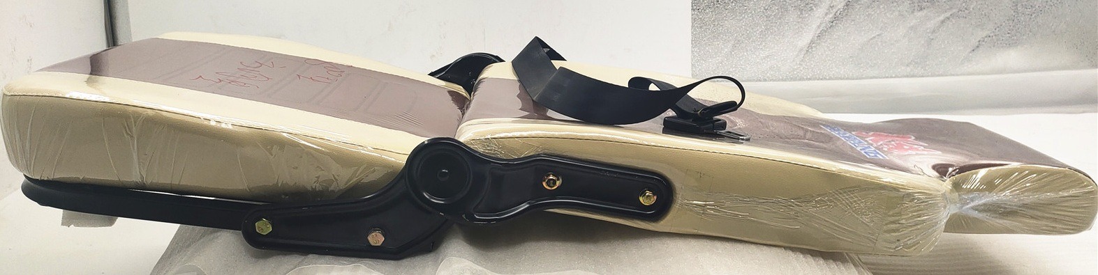 800型方向盘坐垫-重庆三轮摩托车配件BY