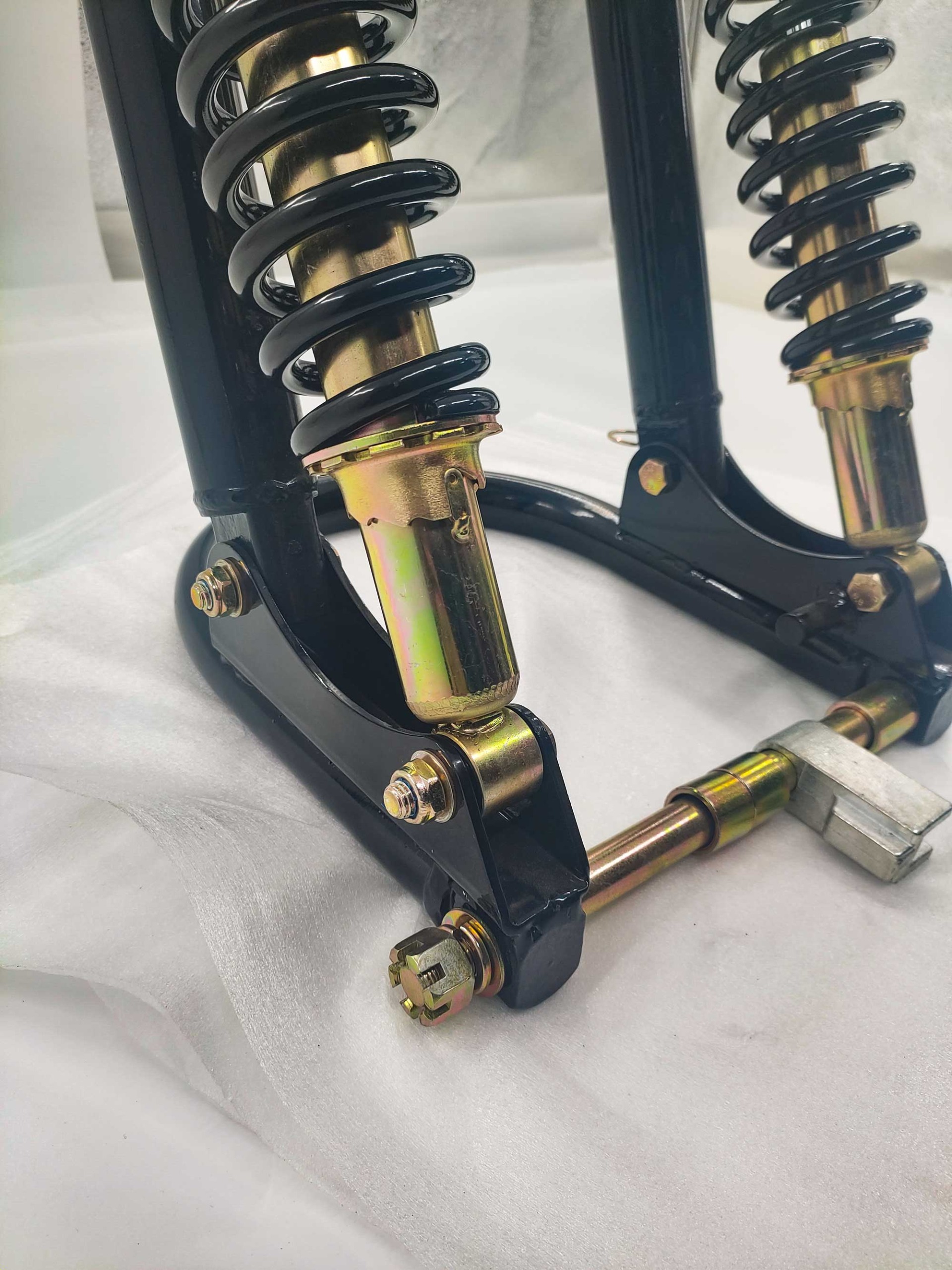 JZ-6  270摇架减震-重庆三轮摩托车配件DY