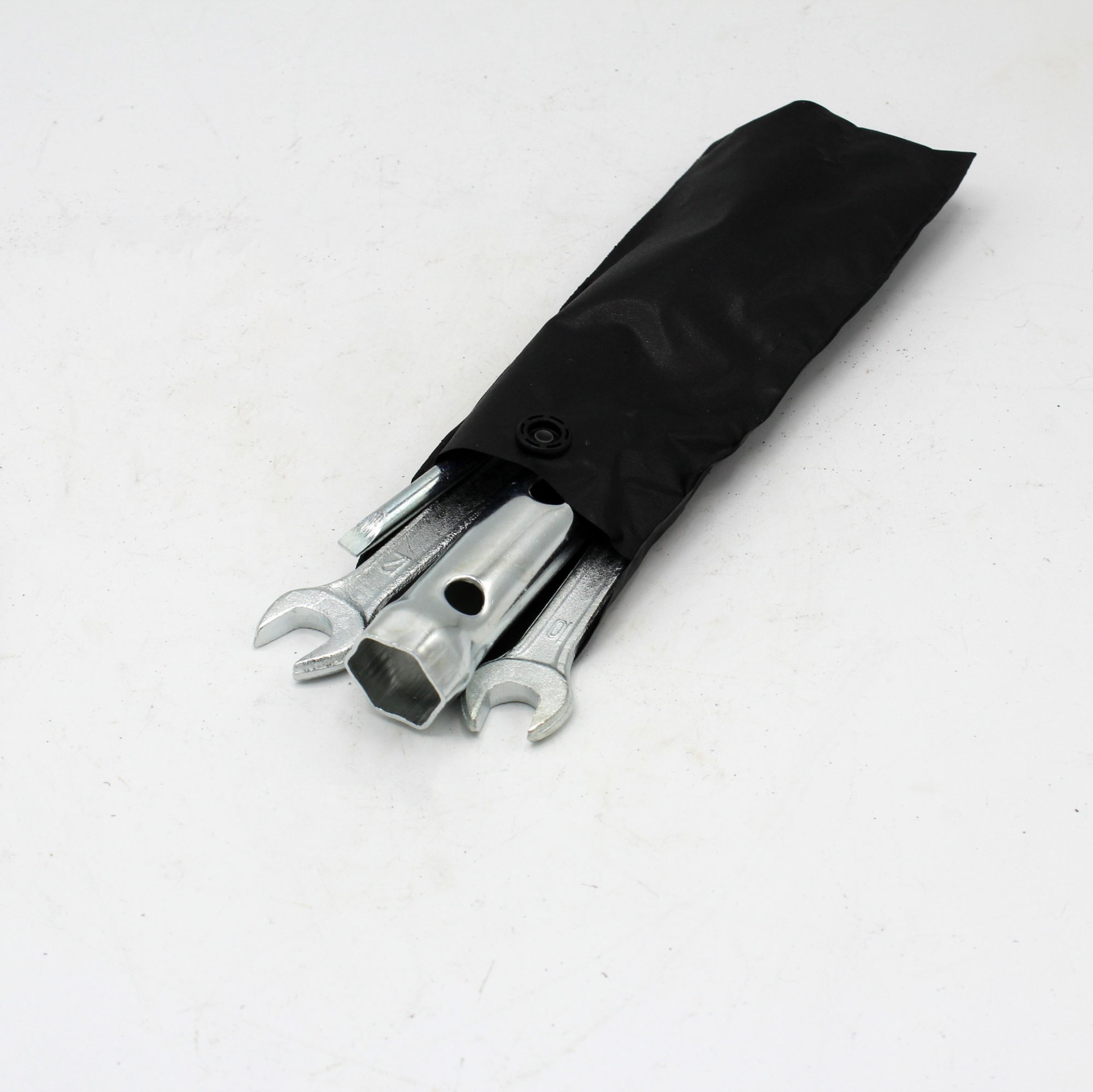 随车工具-重庆三轮摩托车配件DY