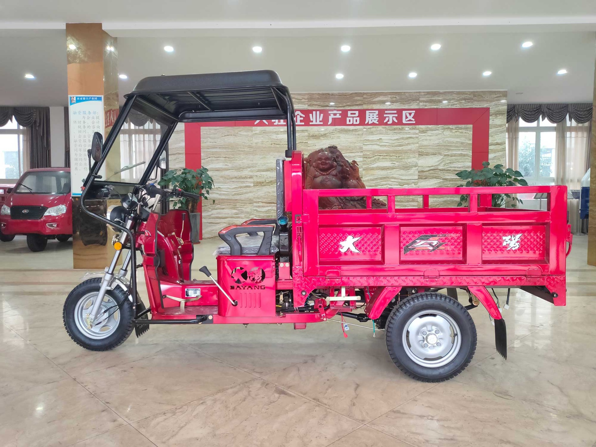 DY-C3 Light loading truck tricycle with semi cabin 110CC/150CC/175CC engine