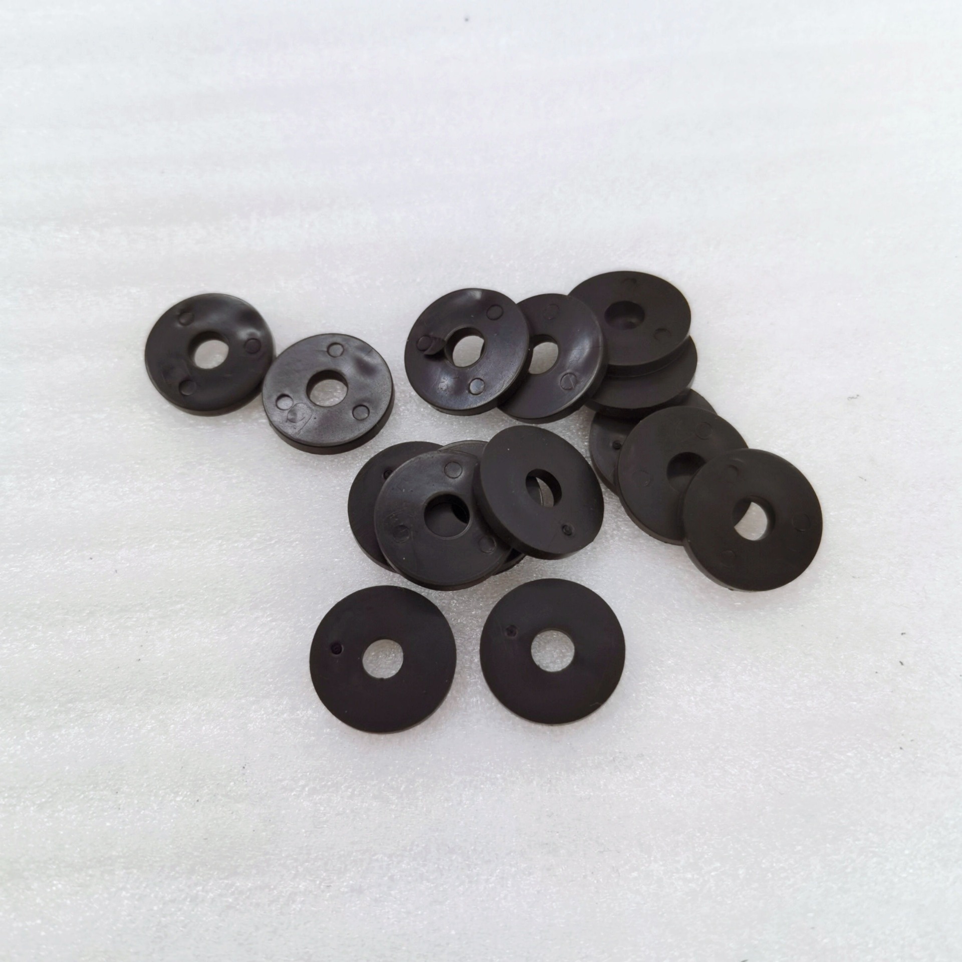 侧盖胶垫-重庆三轮摩托车配件BY