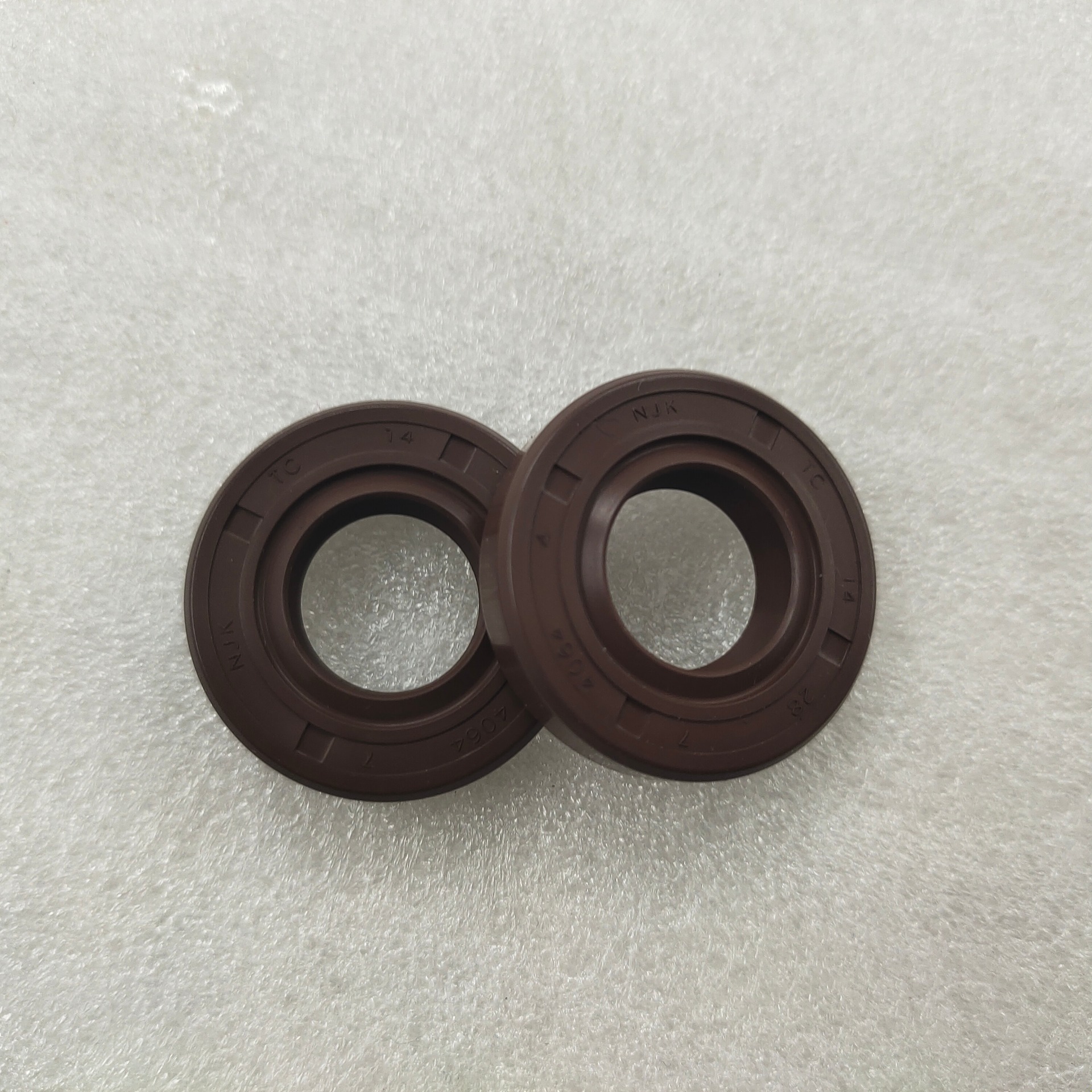 CB125脚换挡臂油封-重庆三轮摩托车配件-BY