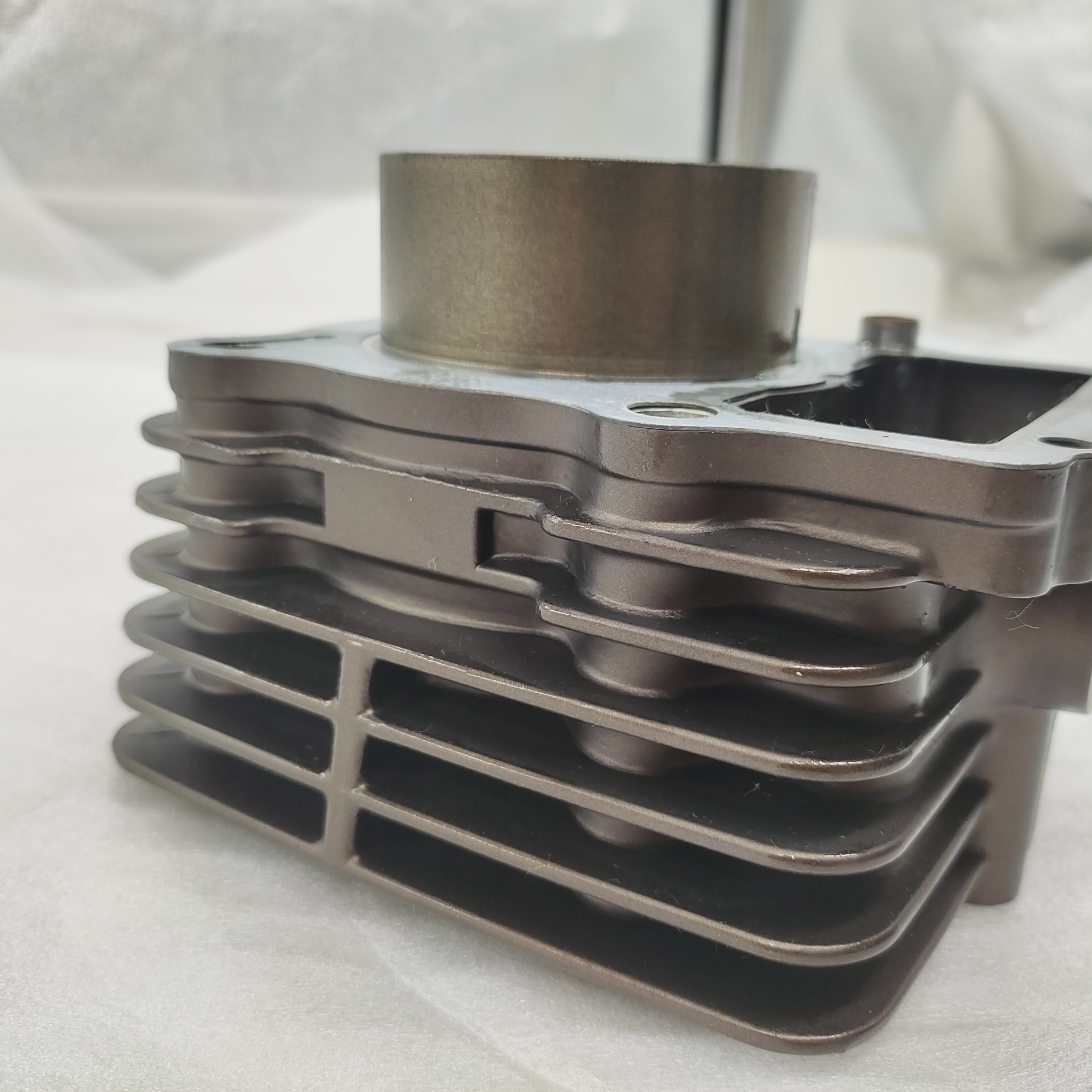 力帆250水冷气缸体-重庆三轮摩托车配件-CQ