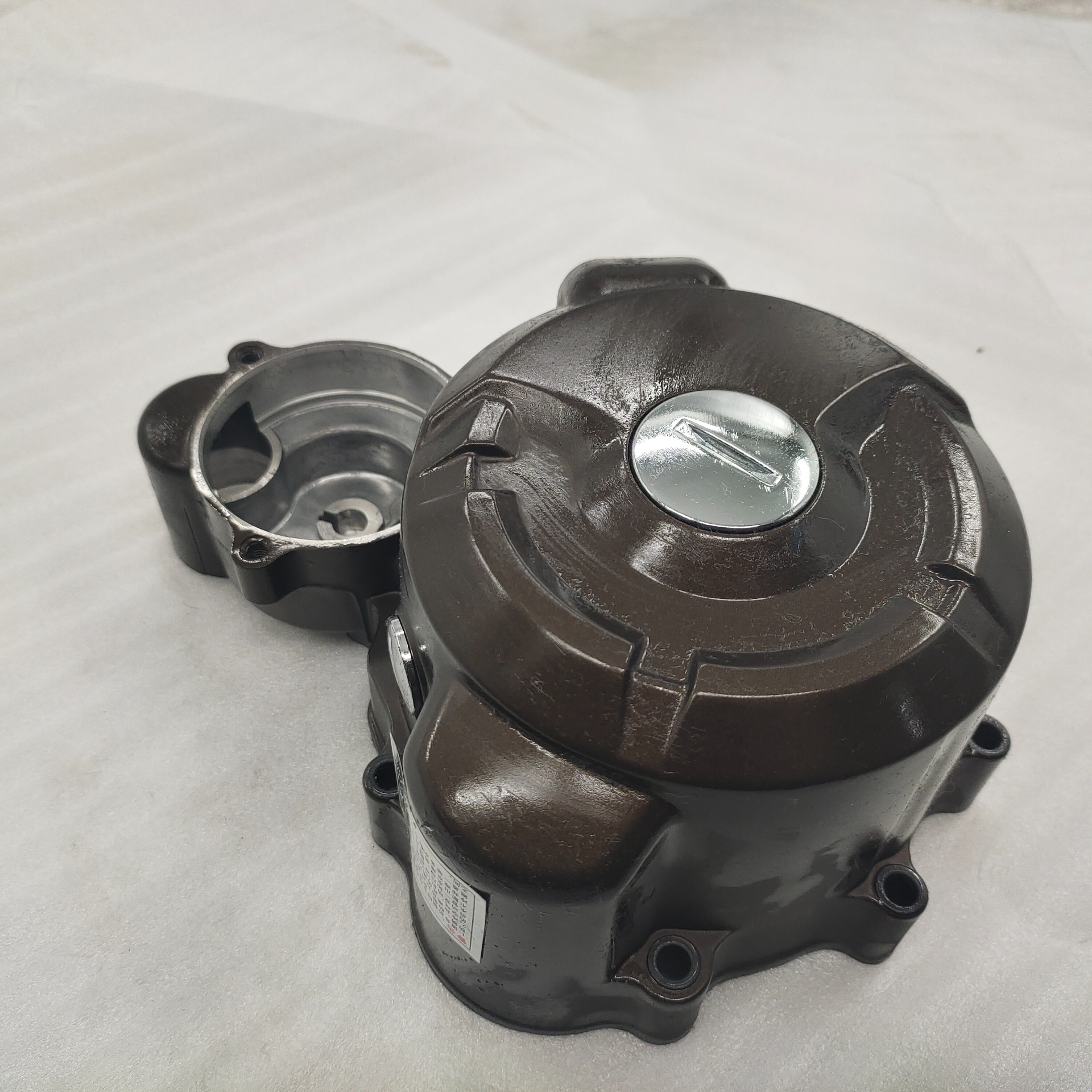 力帆250水冷左大盖-重庆三轮摩托车配件-CQ