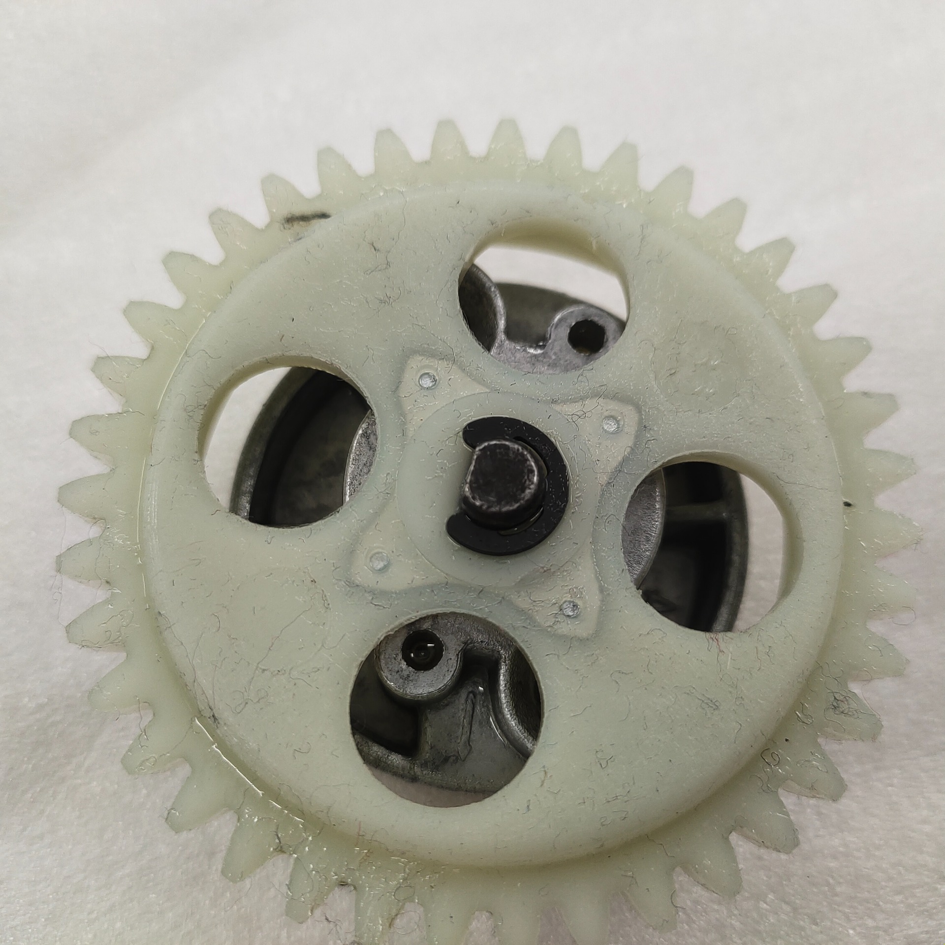 LIFAN 250 water cooling engine oil pump -Chongqing motorcycle spare parts