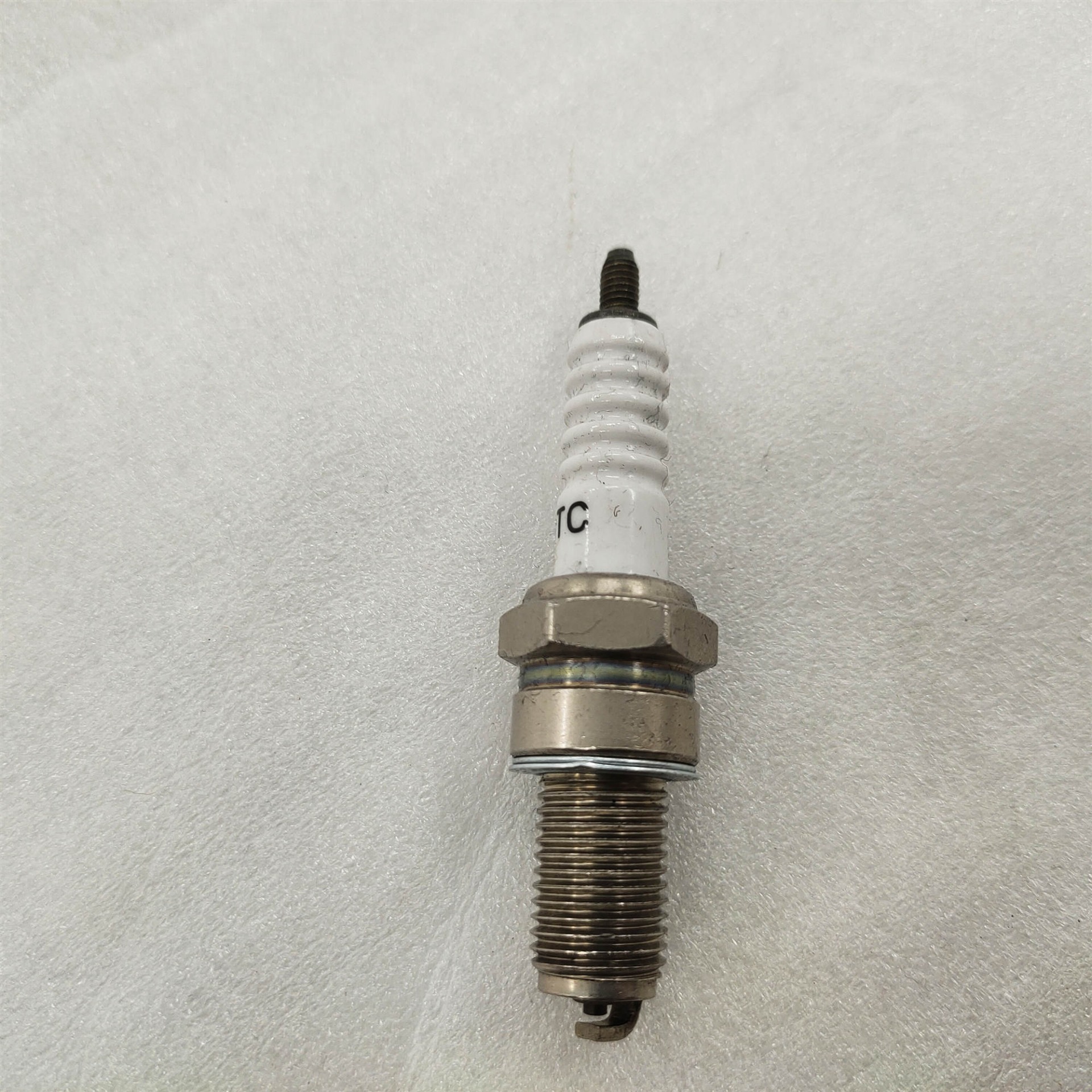 LIFAN 250 water cooling engine ignition plug -Chongqing motorcycle spare parts