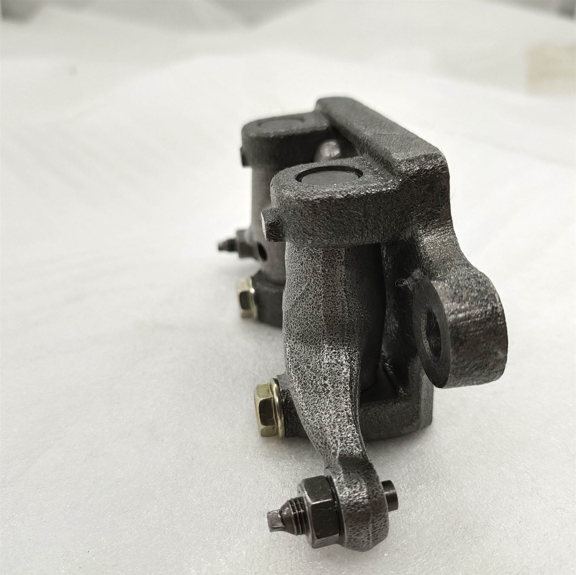 力帆250水冷上摇臂-重庆三轮摩托车配件-CQ