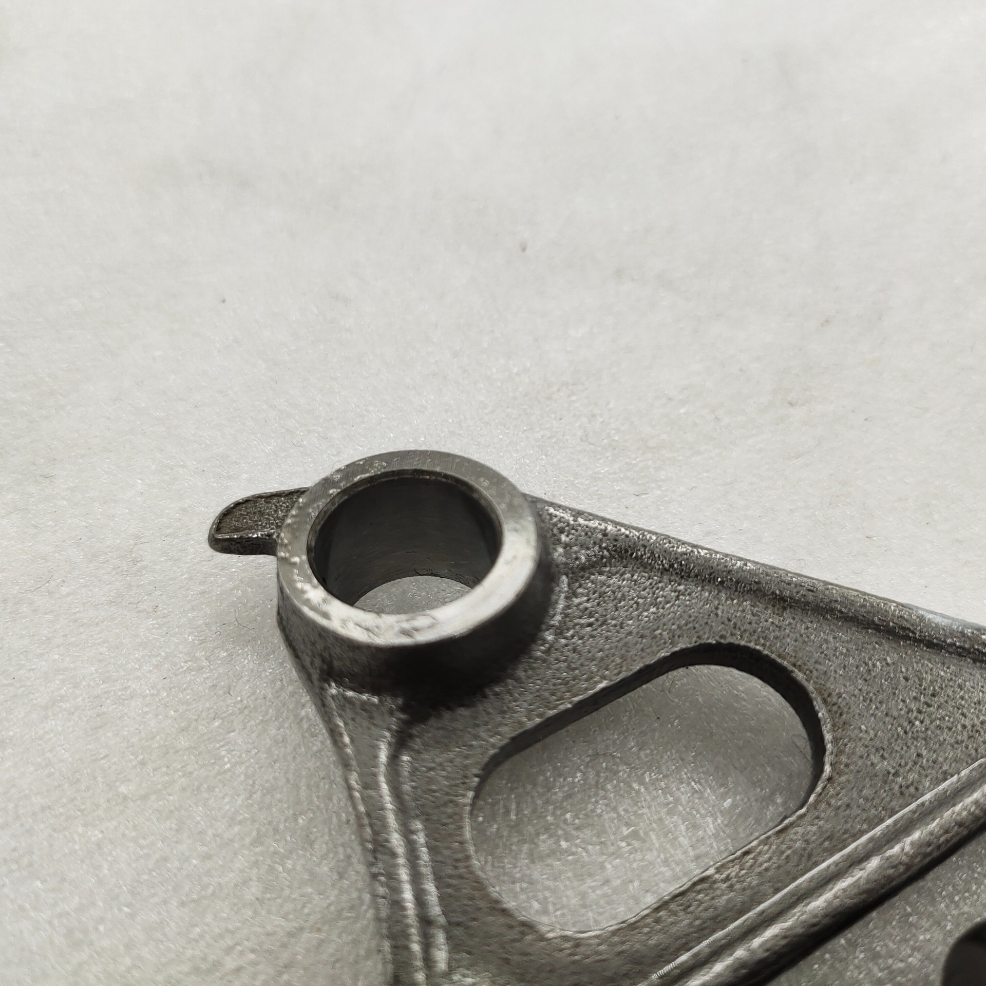 力帆250水冷下摇臂-重庆三轮摩托车配件-CQ