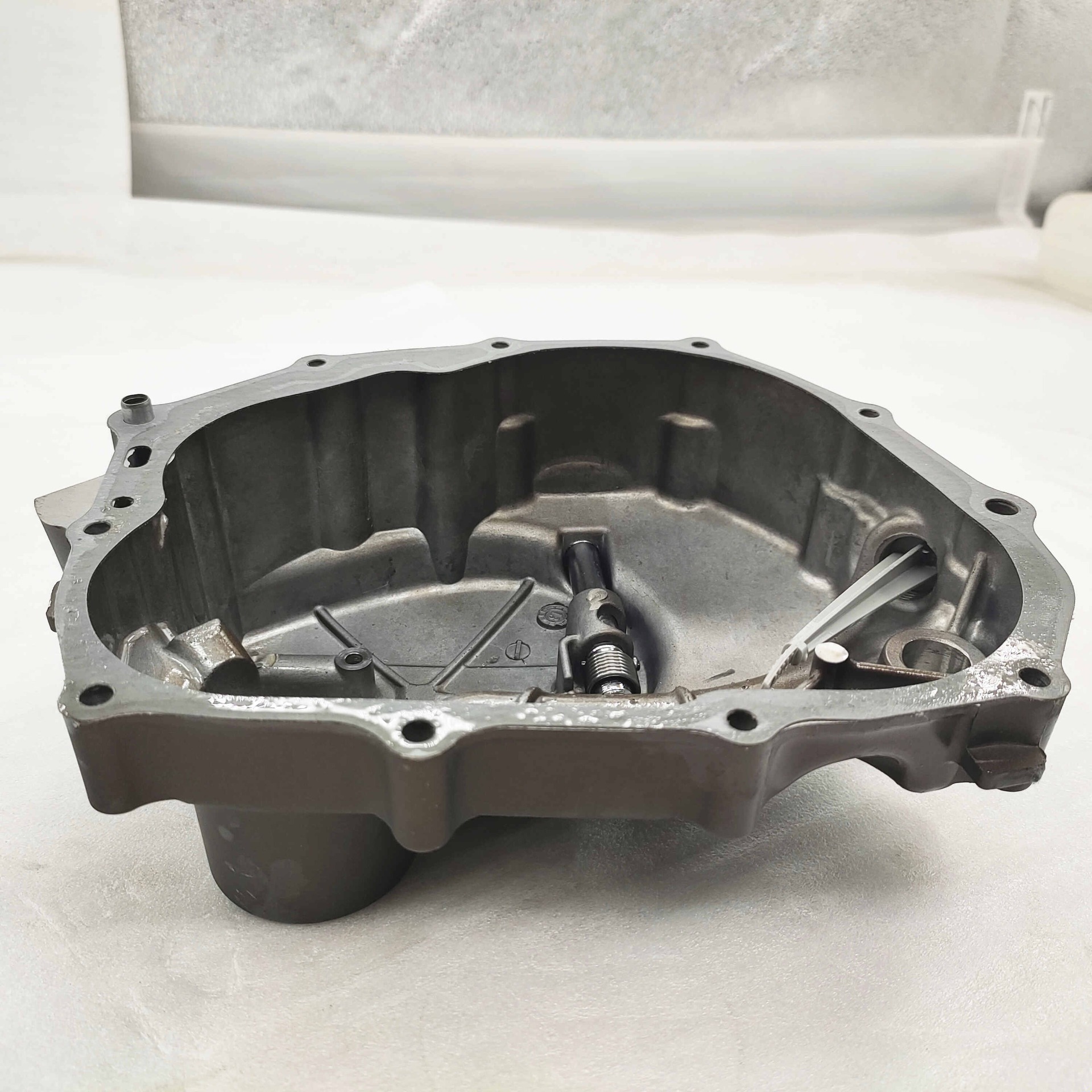 LIFAN 150 air cooling engine right cover assembly   -Chongqing motorcycle spare parts