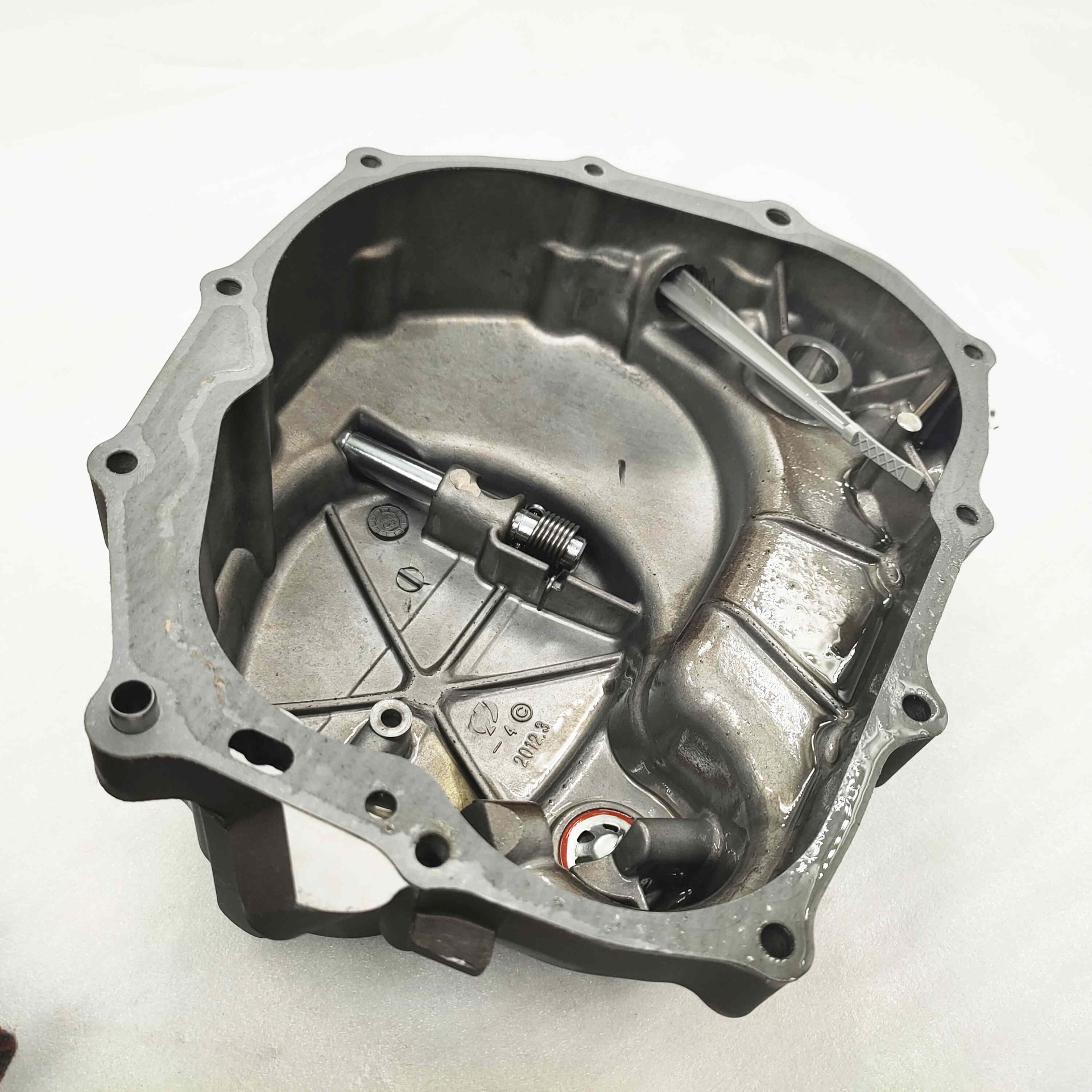 LIFAN 150 air cooling engine right cover assembly   -Chongqing motorcycle spare parts