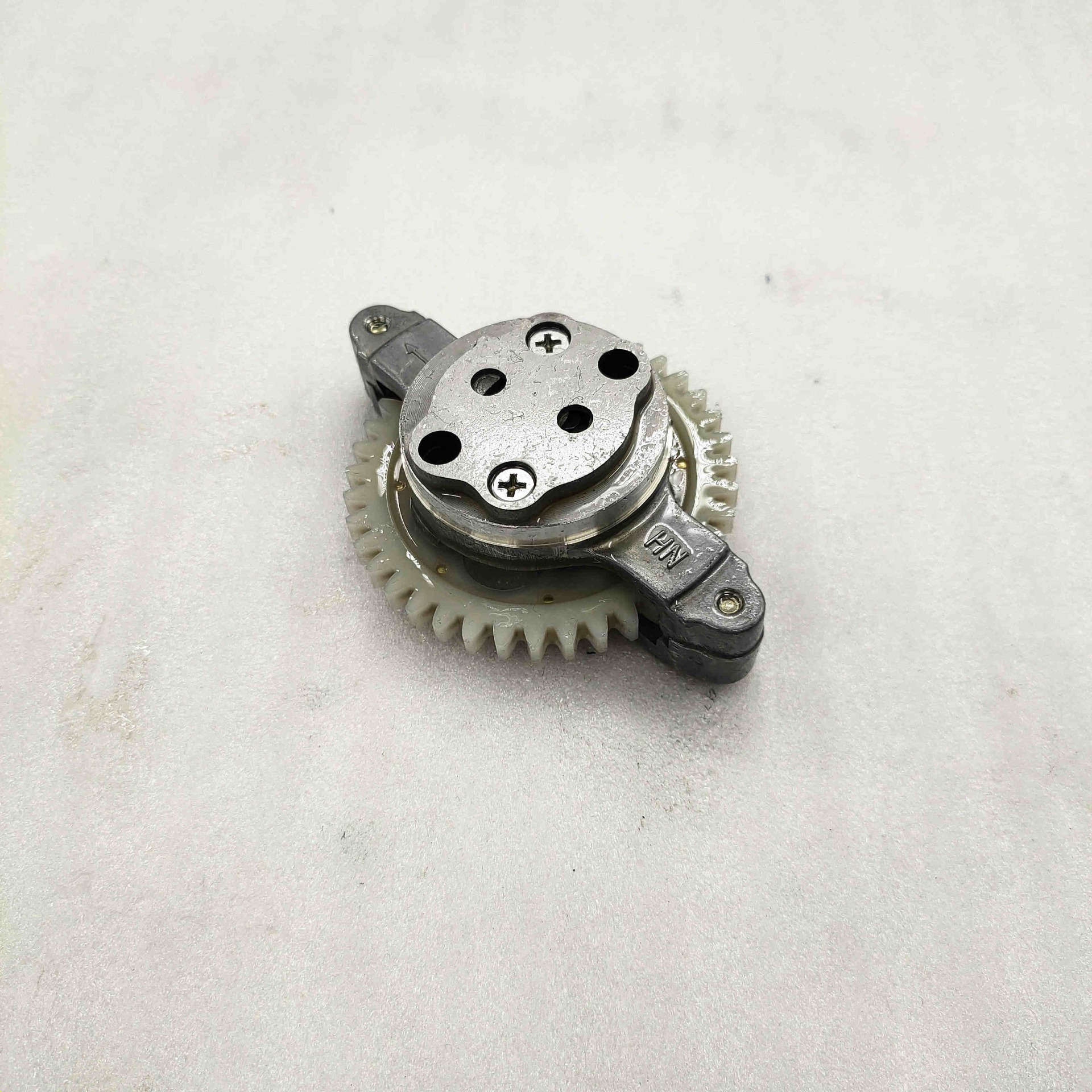 力帆150风冷机油泵-重庆三轮摩托车配件-BY