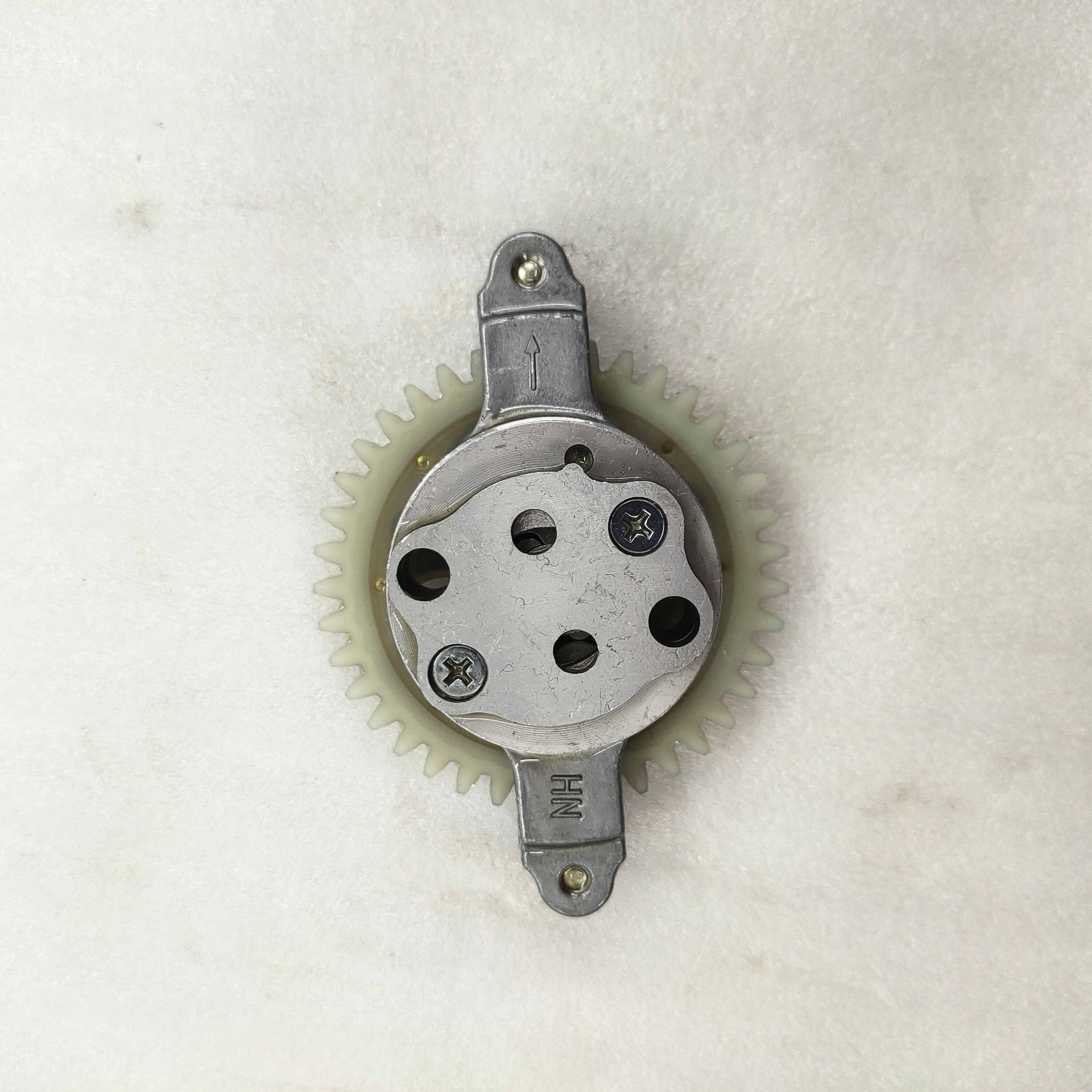 力帆150风冷机油泵-重庆三轮摩托车配件-BY