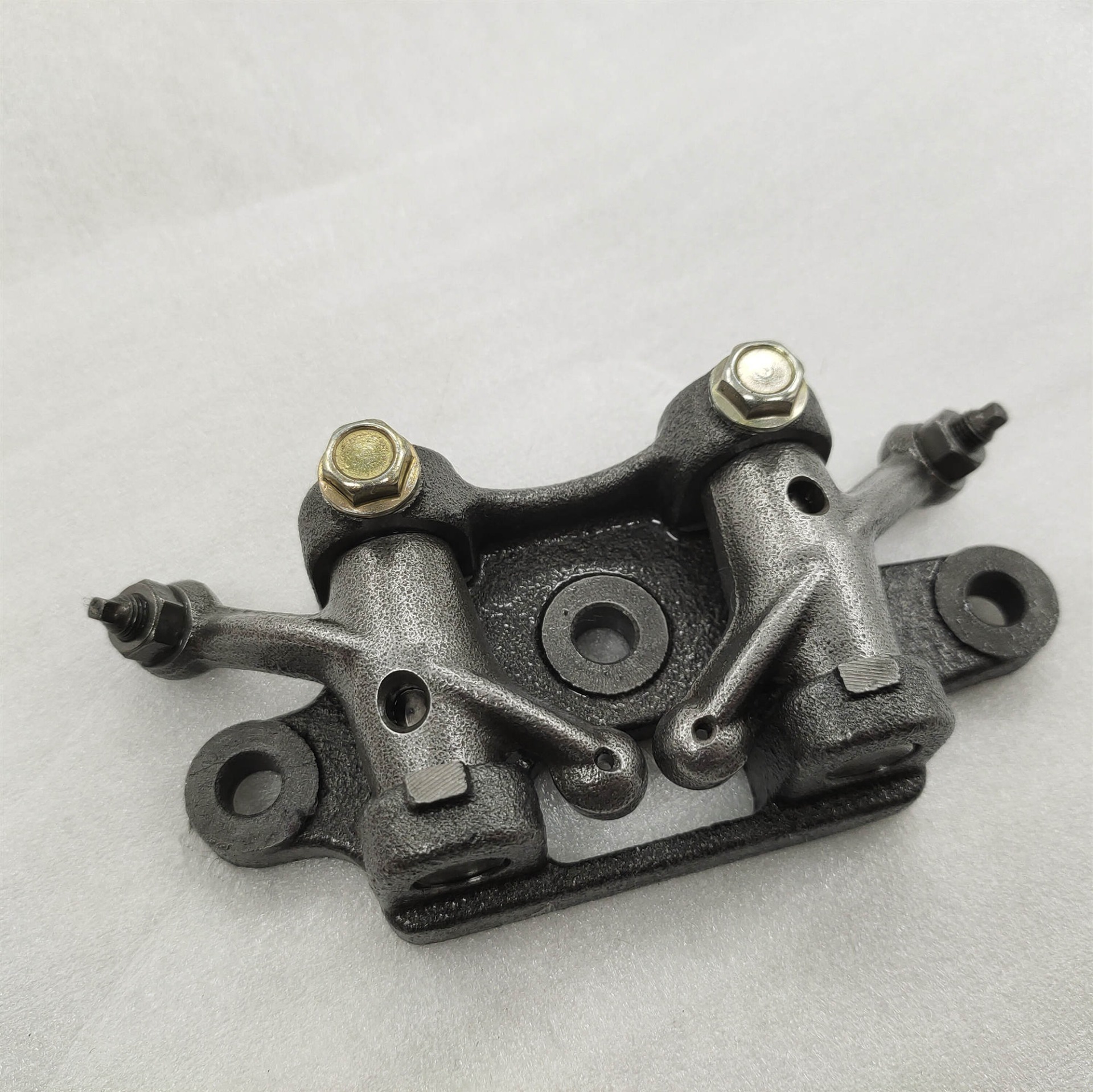 力帆250水冷上摇臂-重庆三轮摩托车配件-CQ