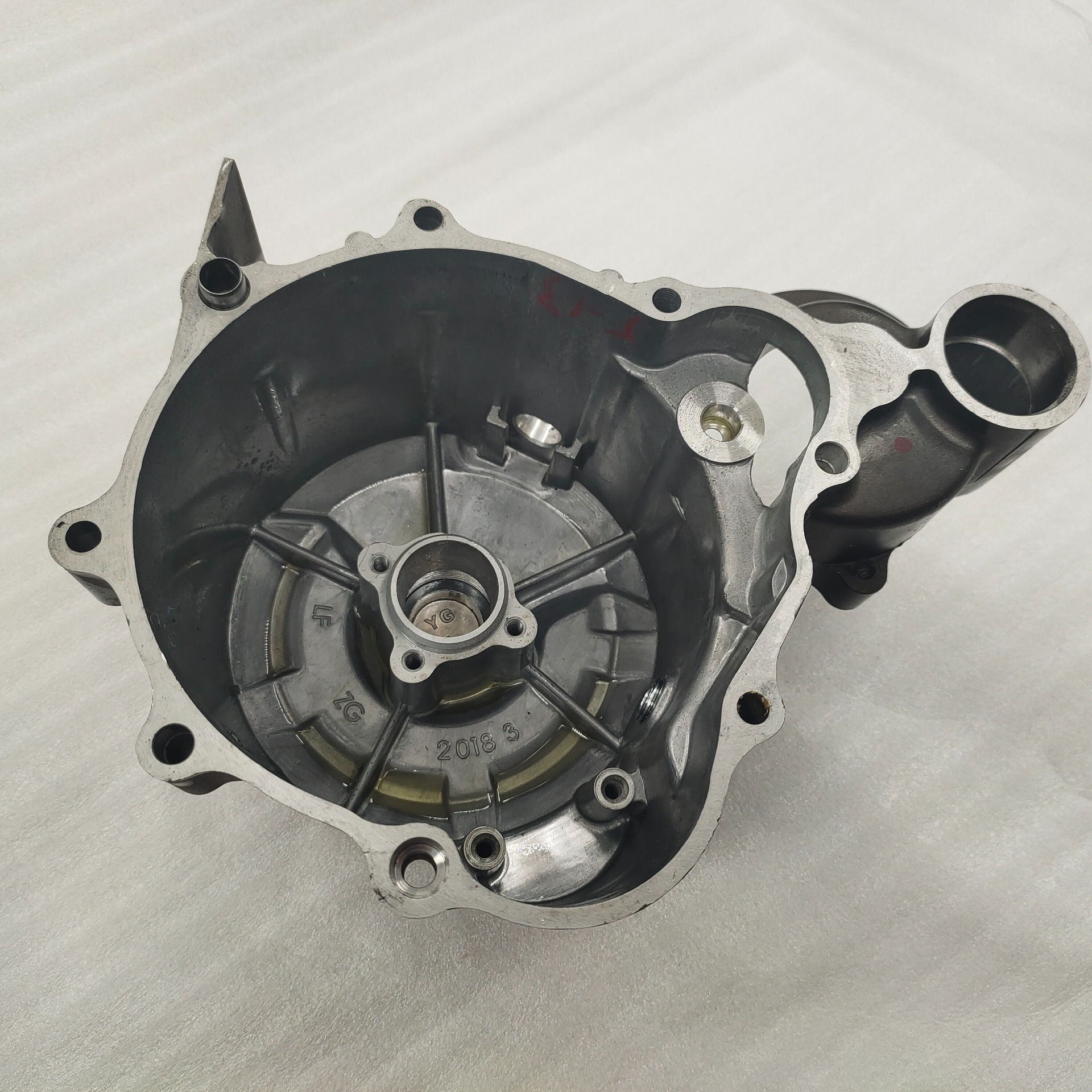 力帆250水冷左大盖-重庆三轮摩托车配件-CQ