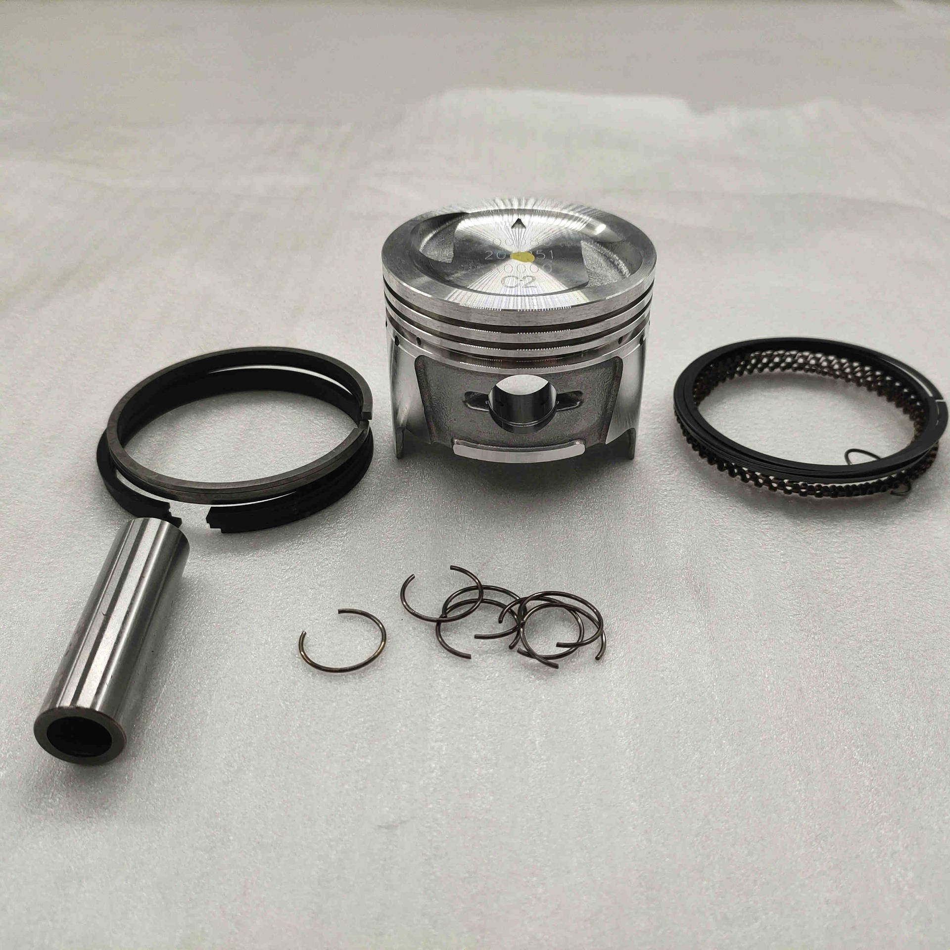 800 water-cooled engine piston complement-Chongqing motorcycle spare parts