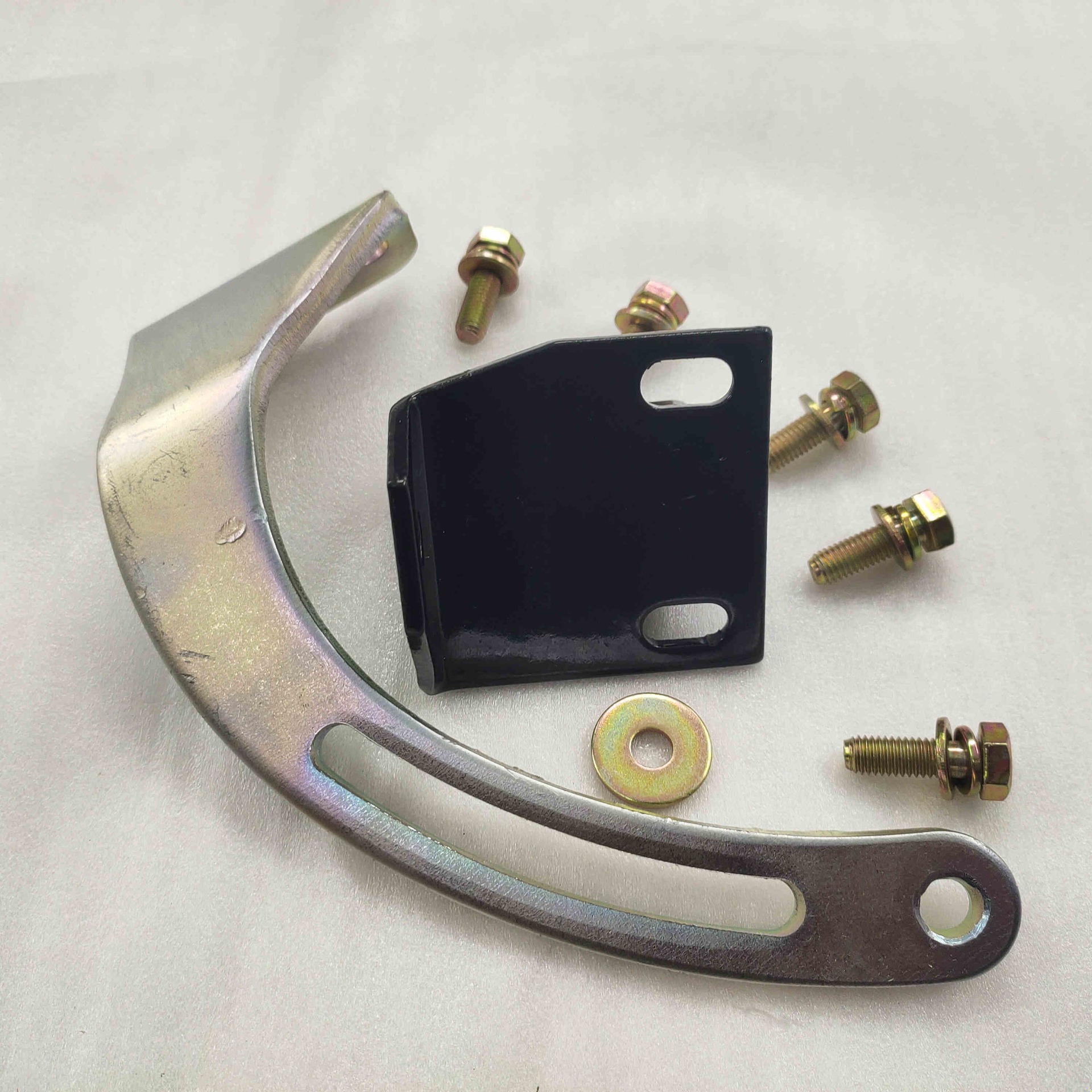 FDJ-50 800水冷发动机支架-重庆三轮摩托车配件-BY