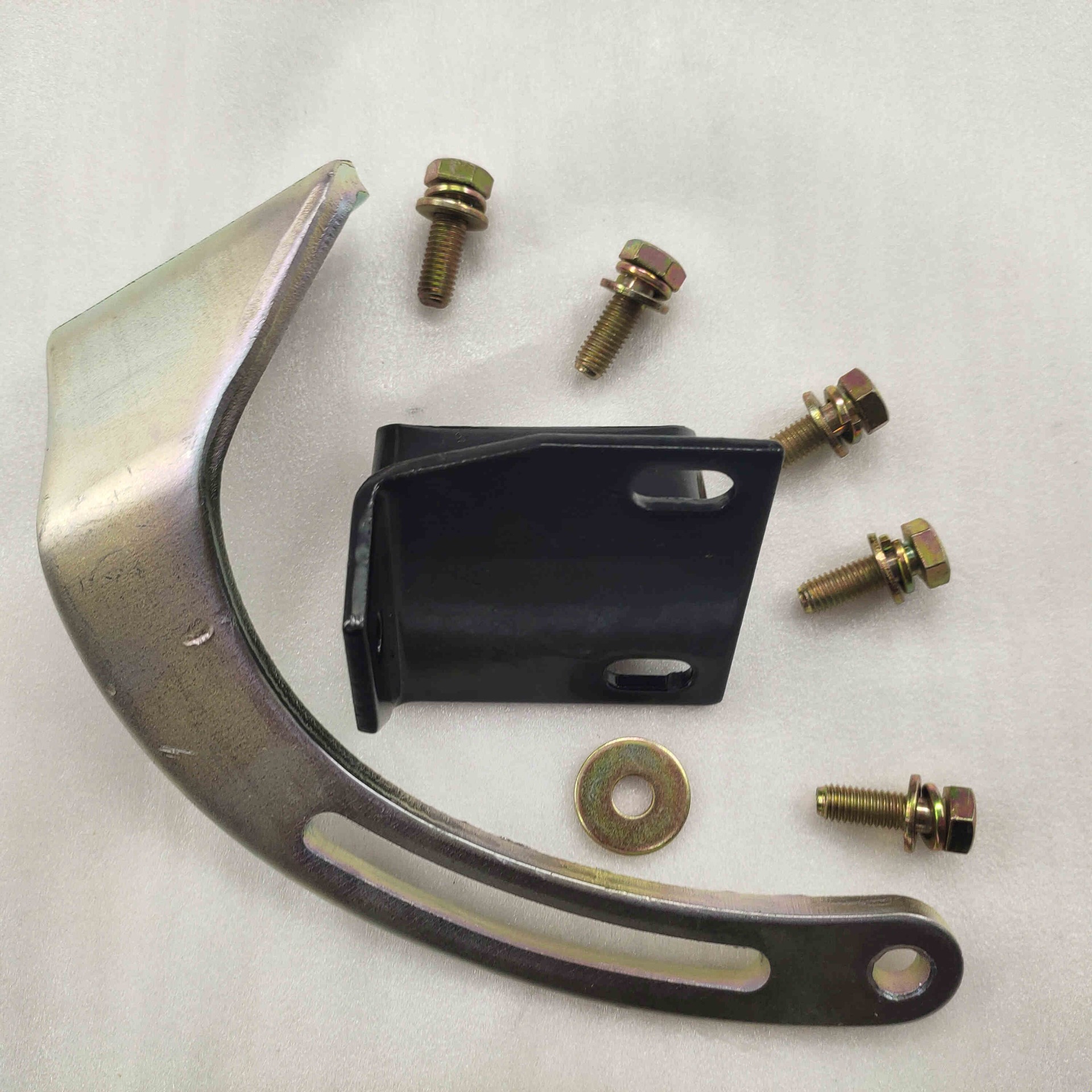 FDJ-50 800水冷发动机支架-重庆三轮摩托车配件-BY