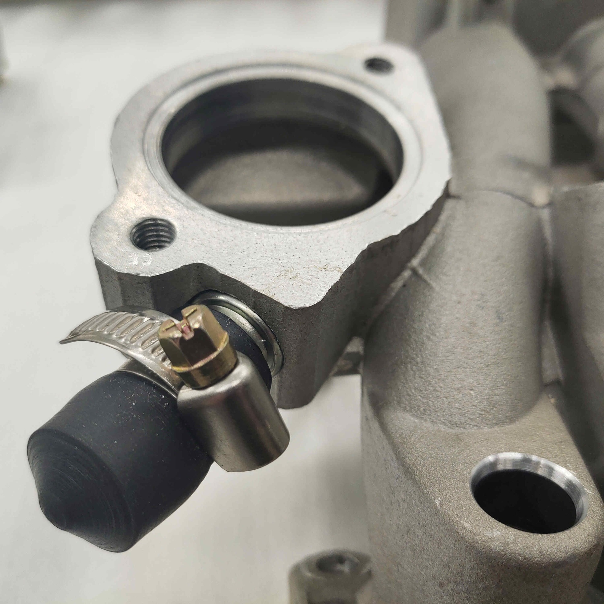 FDJ-42 800水冷进气气管总成-重庆三轮摩托车配件-BY