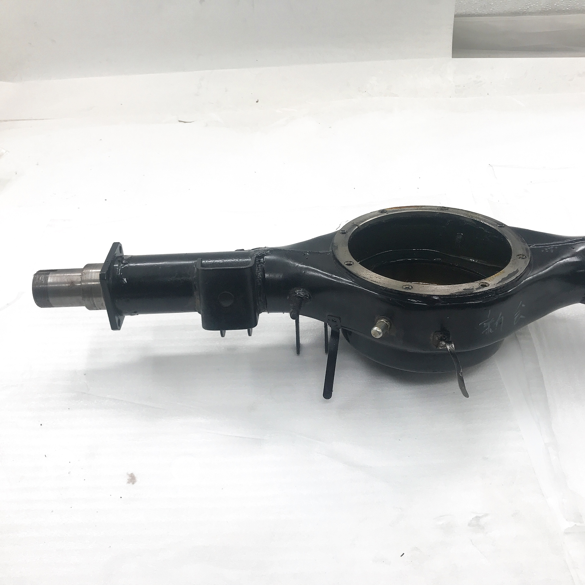 Eight generations speed reducer full floating torque king axles bridge shell-Chongqing motorcycle spare parts