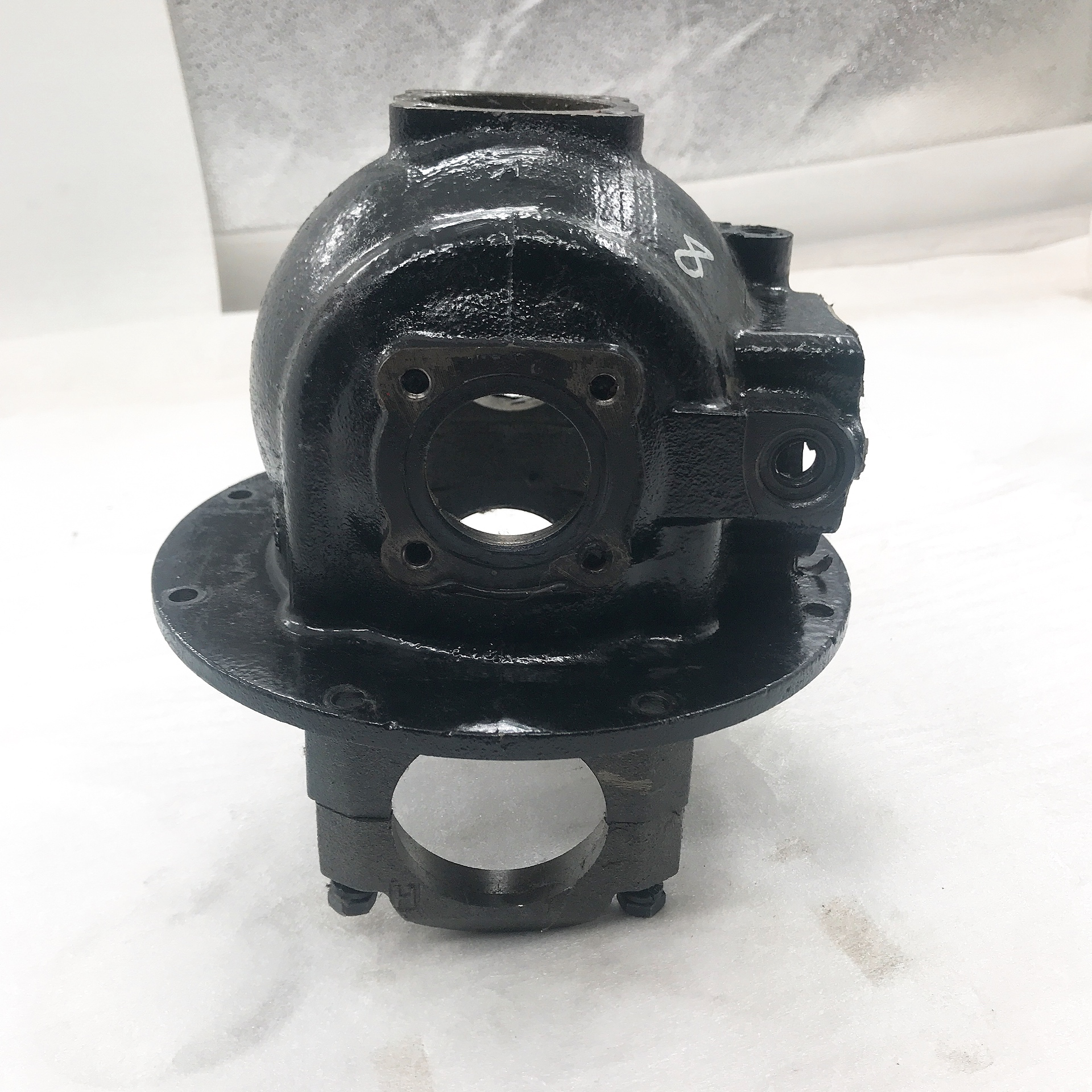Eight generations speed reducer full floating torque king axles speed reducer shell-Chongqing motorcycle spare parts