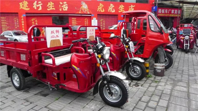 The business situation of tricycle merchants after the opening of the year.