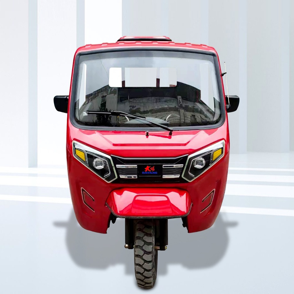 Tanzania Comfortable driving 300cc cargo motorcycle tricycle Cargo Motor Tricycle with Cabin