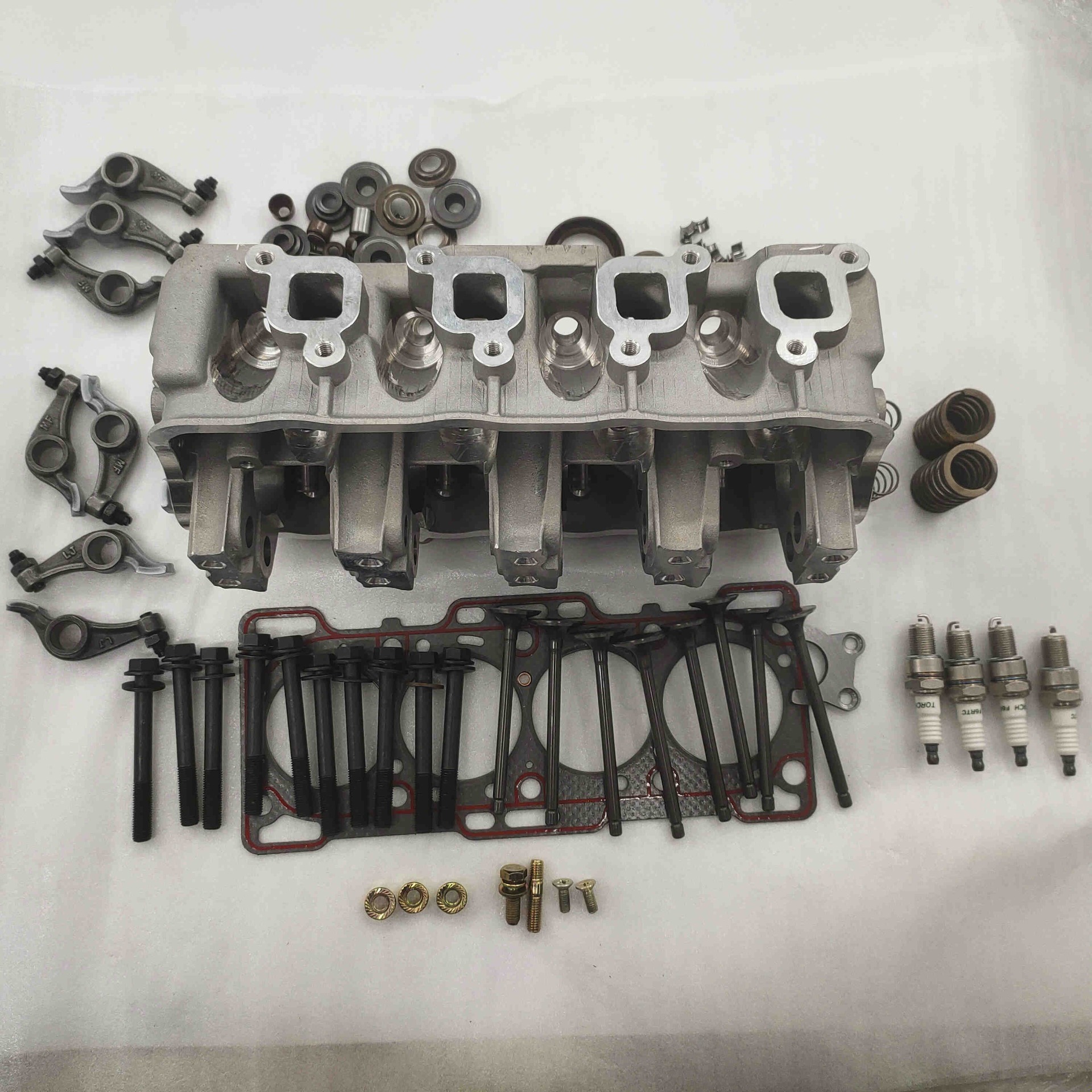 800cc Engine Cylinder Head Assembly