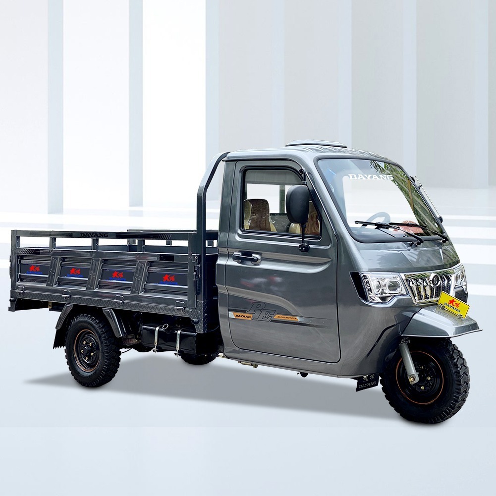 three wheel cargo tipper