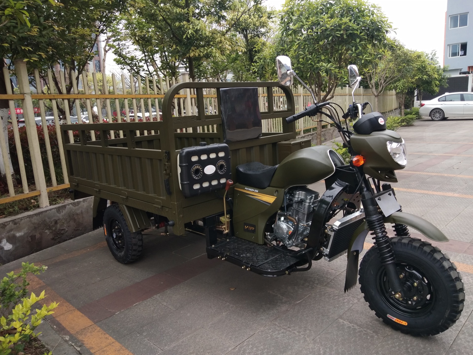  150cc cargo tricycle