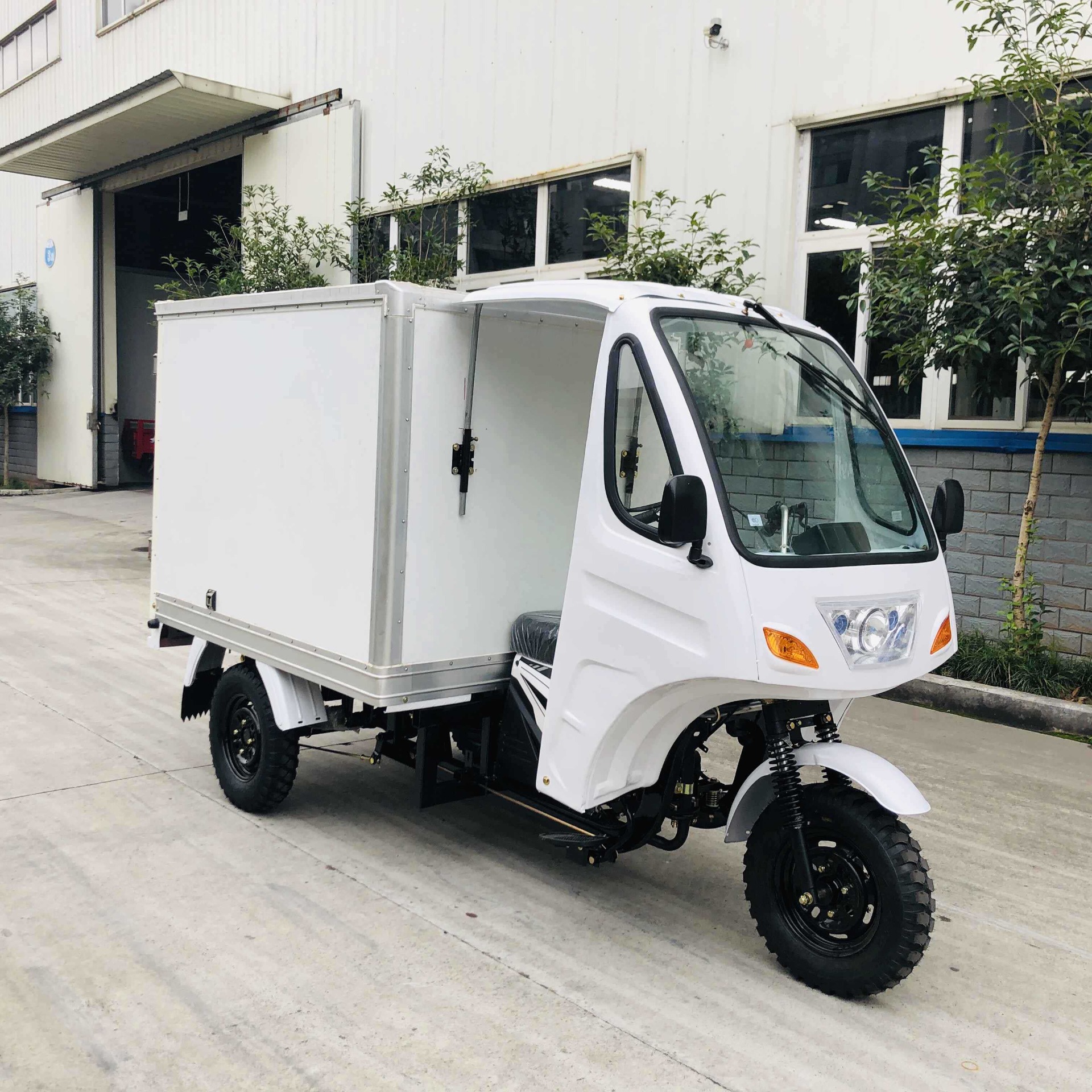 Hydraulic High Power Three Wheel Van Cargo Motorcycle