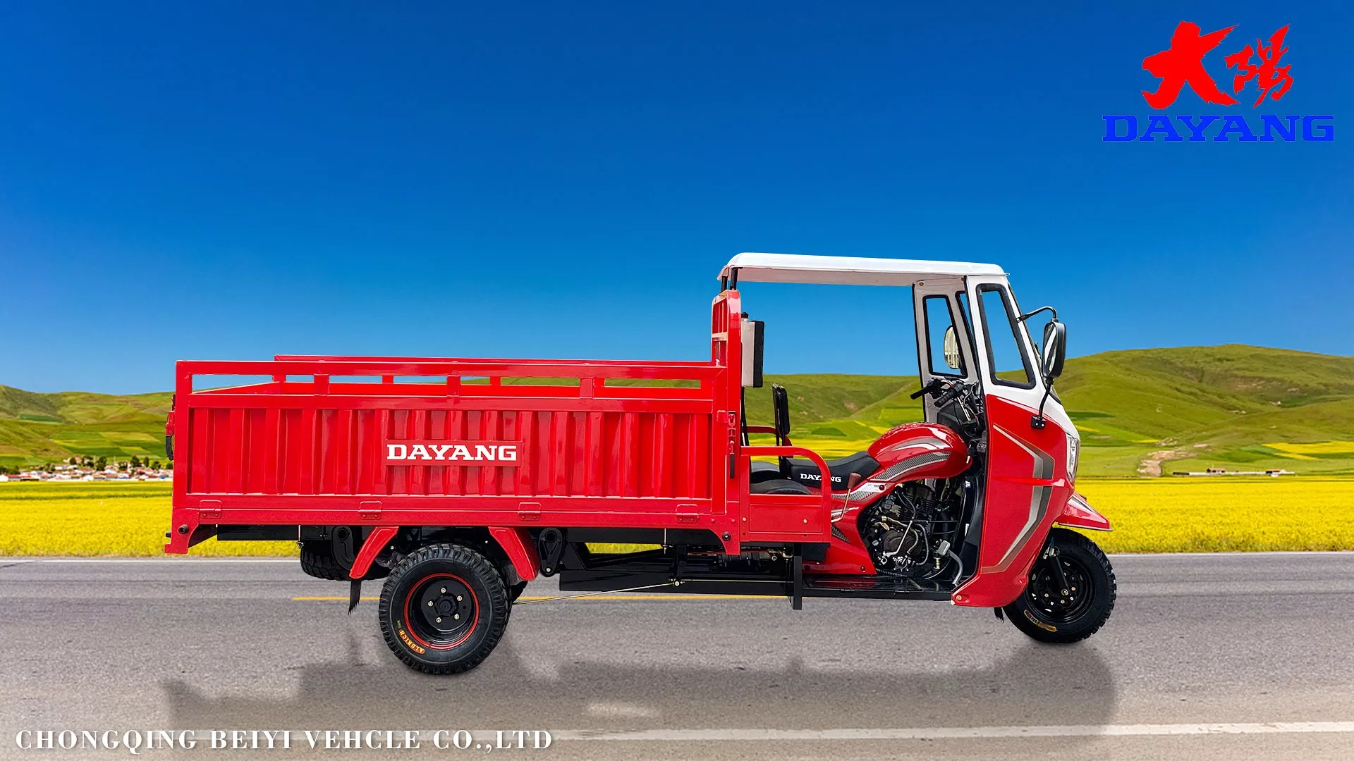 Dayang Top Selling 2022 Motorized Tricycles Cabinas La Tunisie Fret Semi Cabin Cargo Tricycle Motocarro