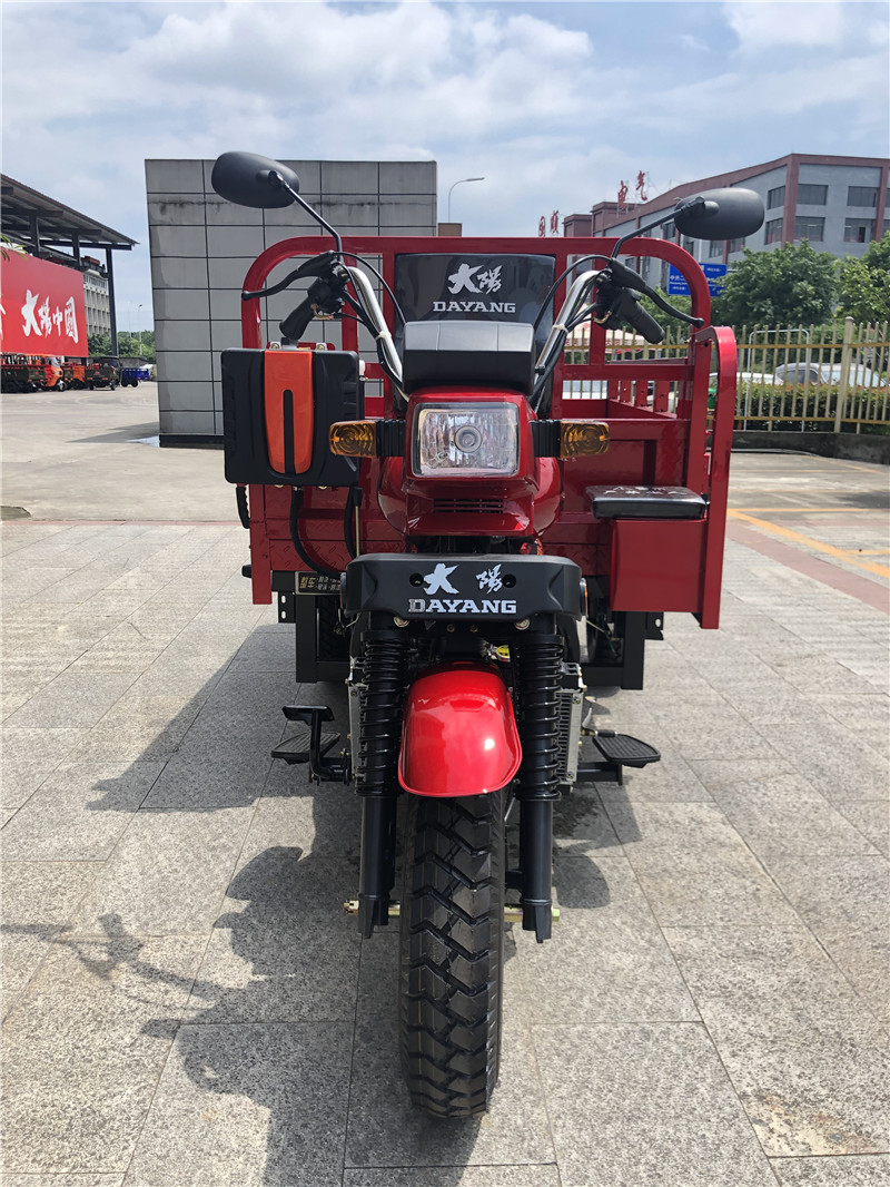 3 Wheels Motorcycle Heavy Load Motor 250cc Cargo Tricycle - Buy 3 Wheels Motorcycle Heavy Load Motor 250cc Cargo Tricycle,Chinese Three Wheel Motorcycle,Three Wheel Motorcycle For Sale Product on Alibaba.com