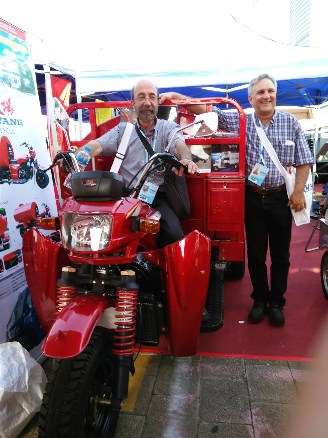200cc Water Cooling Gasoline Engine Three Wheel Cargo Tricycle With Cabin