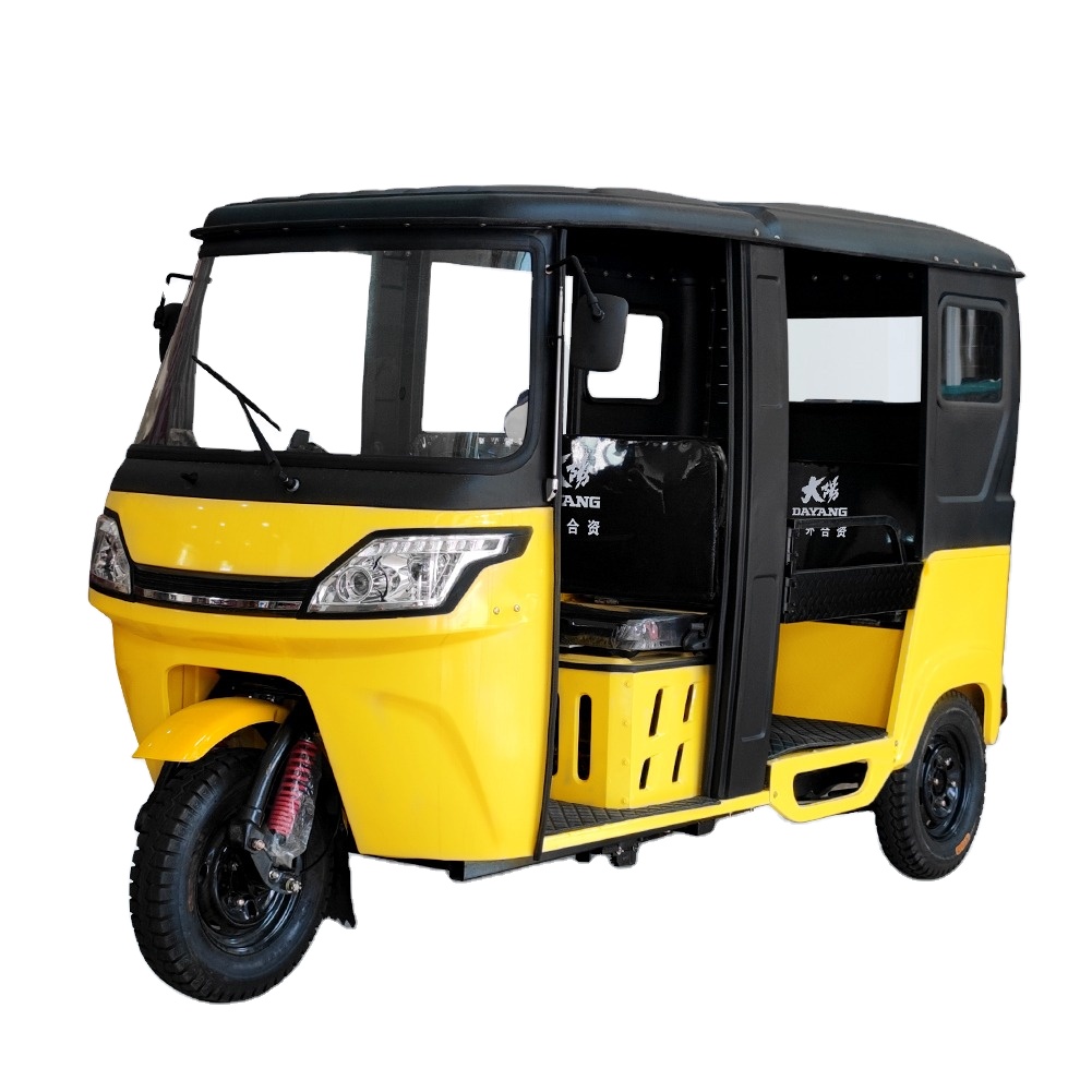 Taxi Bajaj Three Wheeler Auto Rickshaw Price Motorized 4 Stroke Three Wheeler 6 Passengers Tricycle