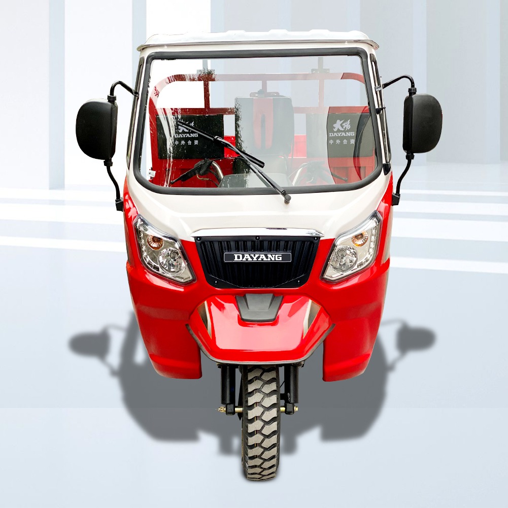 Dayang Top Selling 2022 Motorized Tricycles Cabinas La Tunisie Fret Semi Cabin Cargo Tricycle Motocarro