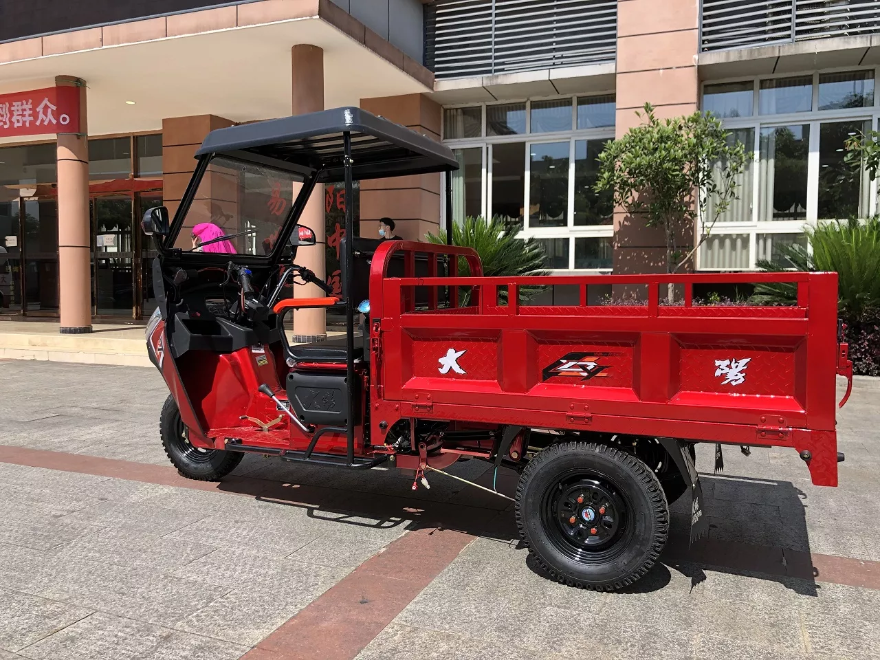 China Manufacturer Tanzania Cheapest Air-cooled Loncin Engine Strong Tricycle Motor Farm Trade